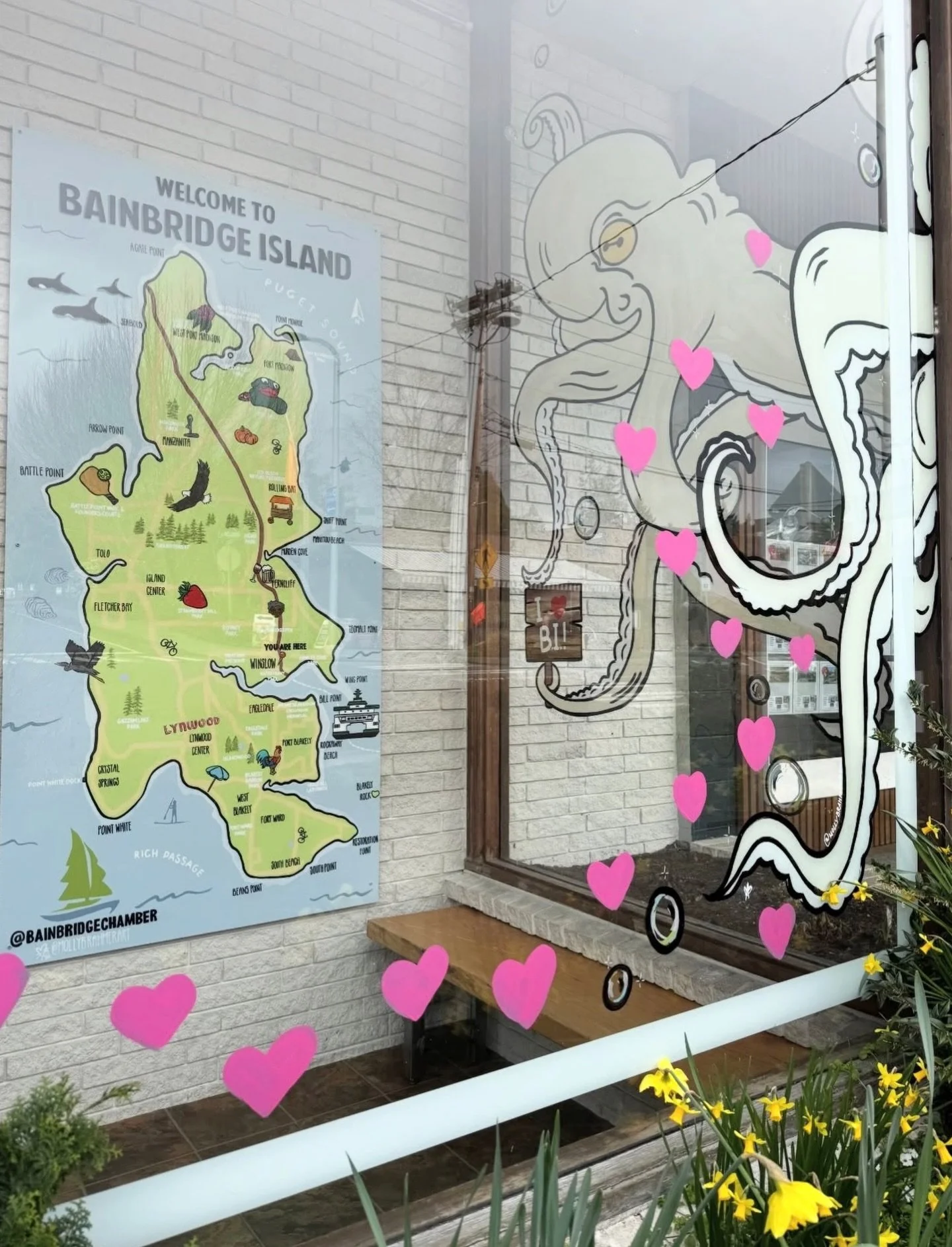 We love the signs of spring at our Chamber office captured by @heather__noffke! Visitors and locals sure love the octopus and the map by local muralist and our friend @mollybrahmerart!
