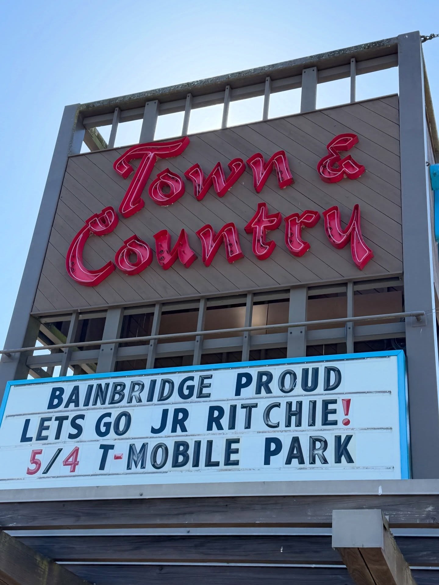 Bainbridge Proud is right! 👊🏻👏🏻 @ianritchiejr ⚾️⚾️

📸 @john_d_carson