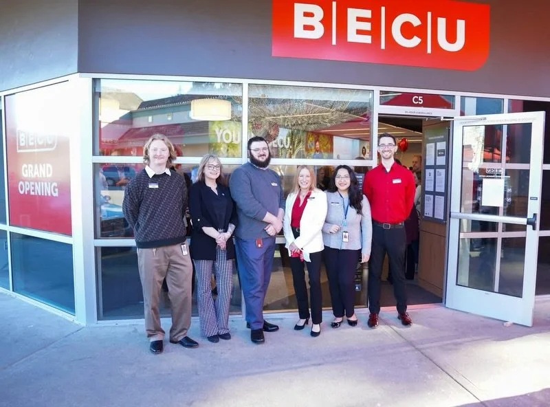 Bainbridge Island has a new neighbor! Local Washington credit union BECU opened its newest Neighborhood Financial Center (NFC) right here on Bainbridge earlier this spring! The Bainbridge Island NFC brings a team of friendly and knowledgeable member 