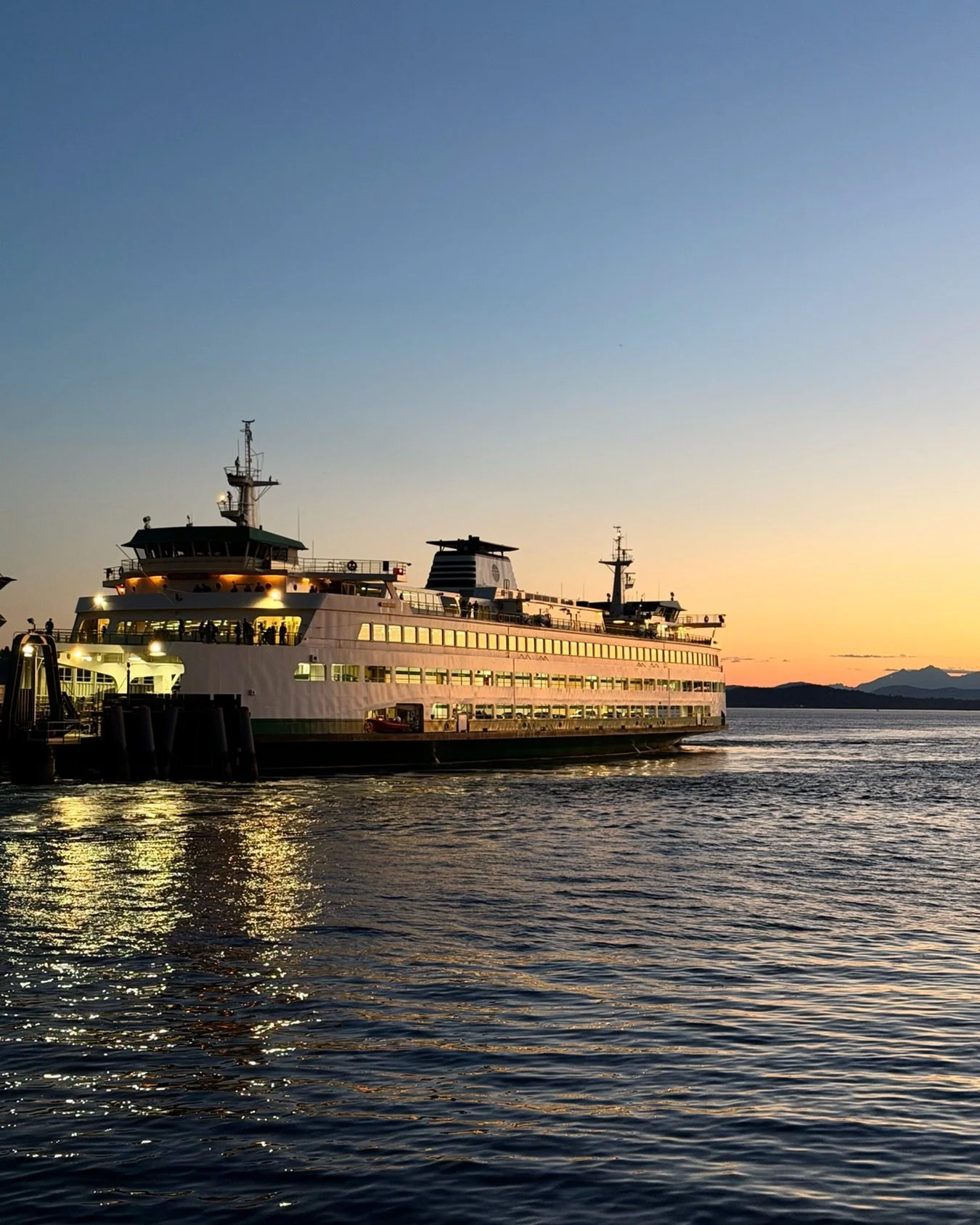 Not a bad way to ride home to Bainbridge. Thank you, @wsferries and @portofseattle ☀️