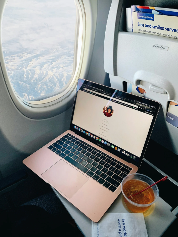 The Life In The Sky: Inside the Routine of a Frequent Business Traveler