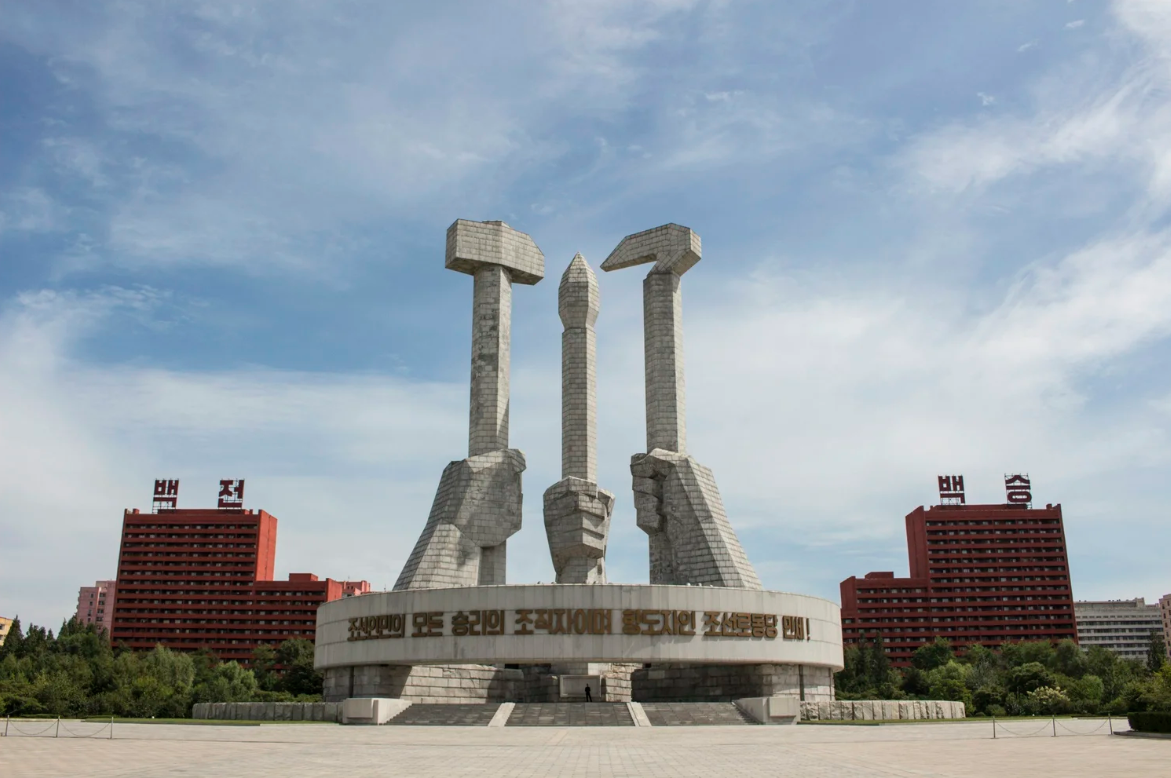Crossing the Border Into North Korea: The Myths, Realities, and Geopolitical Weight of One of the World’s Most Restricted Frontiers