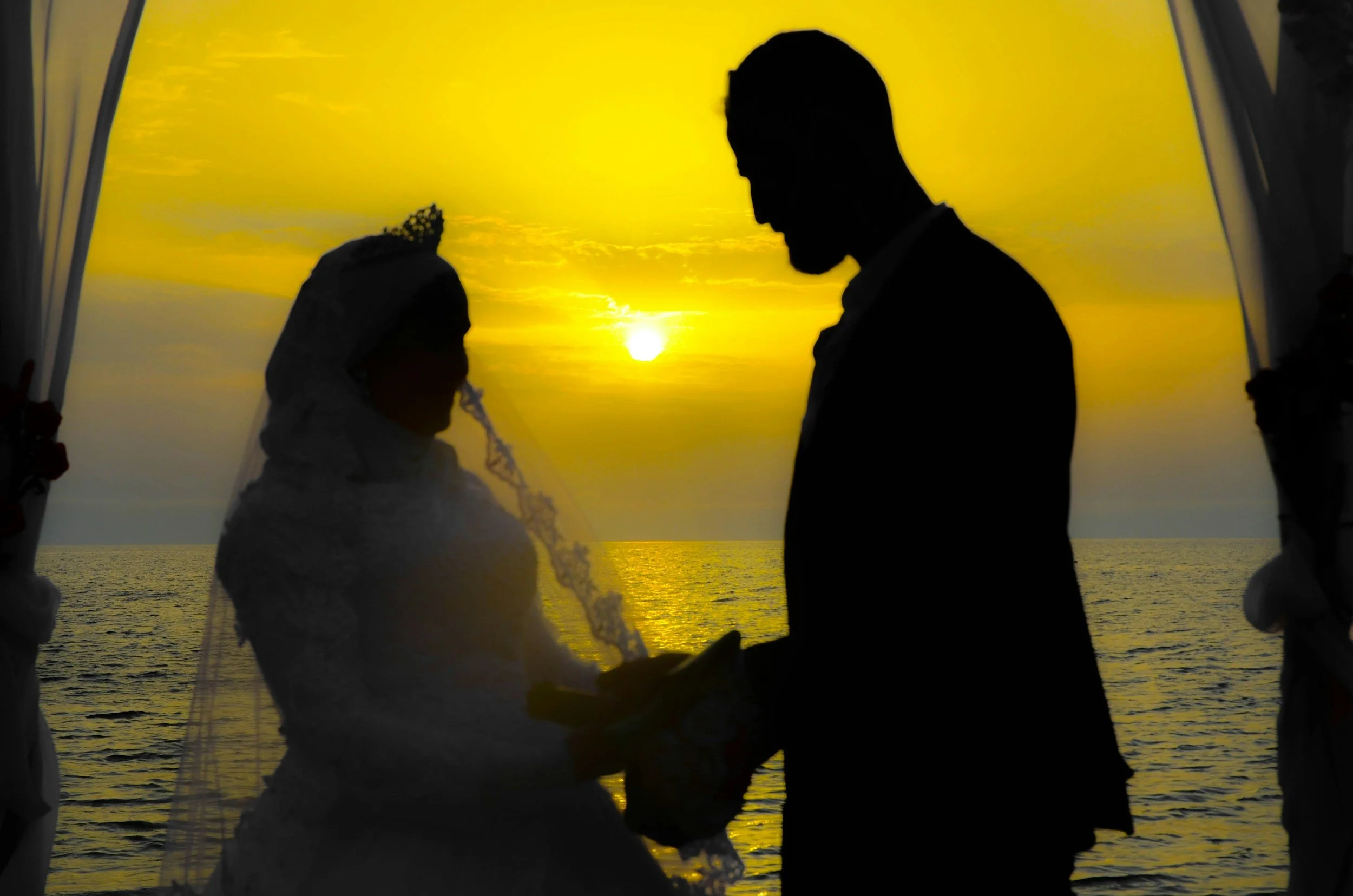 Crossing Borders: U.S. Men and the Global Landscape of International Marriage