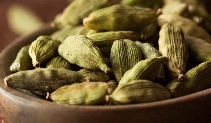 Cardamom Kiss - Witchertea