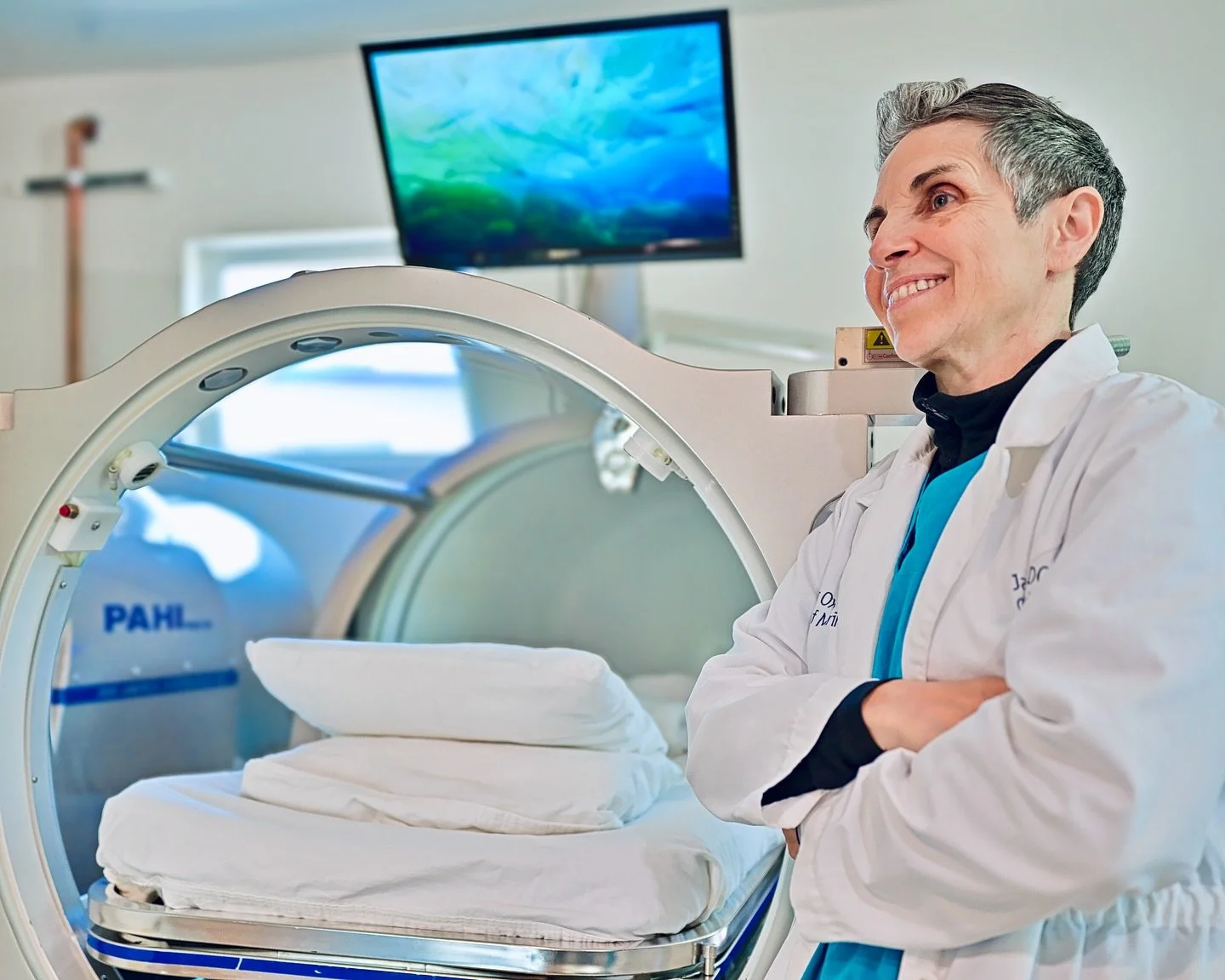 8 years with Dr. Janet Burns!🎉

As an osteopathic physician specializing in hyperbaric medicine, she has helped countless patients in their recovery journey through her compassionate, hands-on approach to care. 

Thank you for your dedication to our