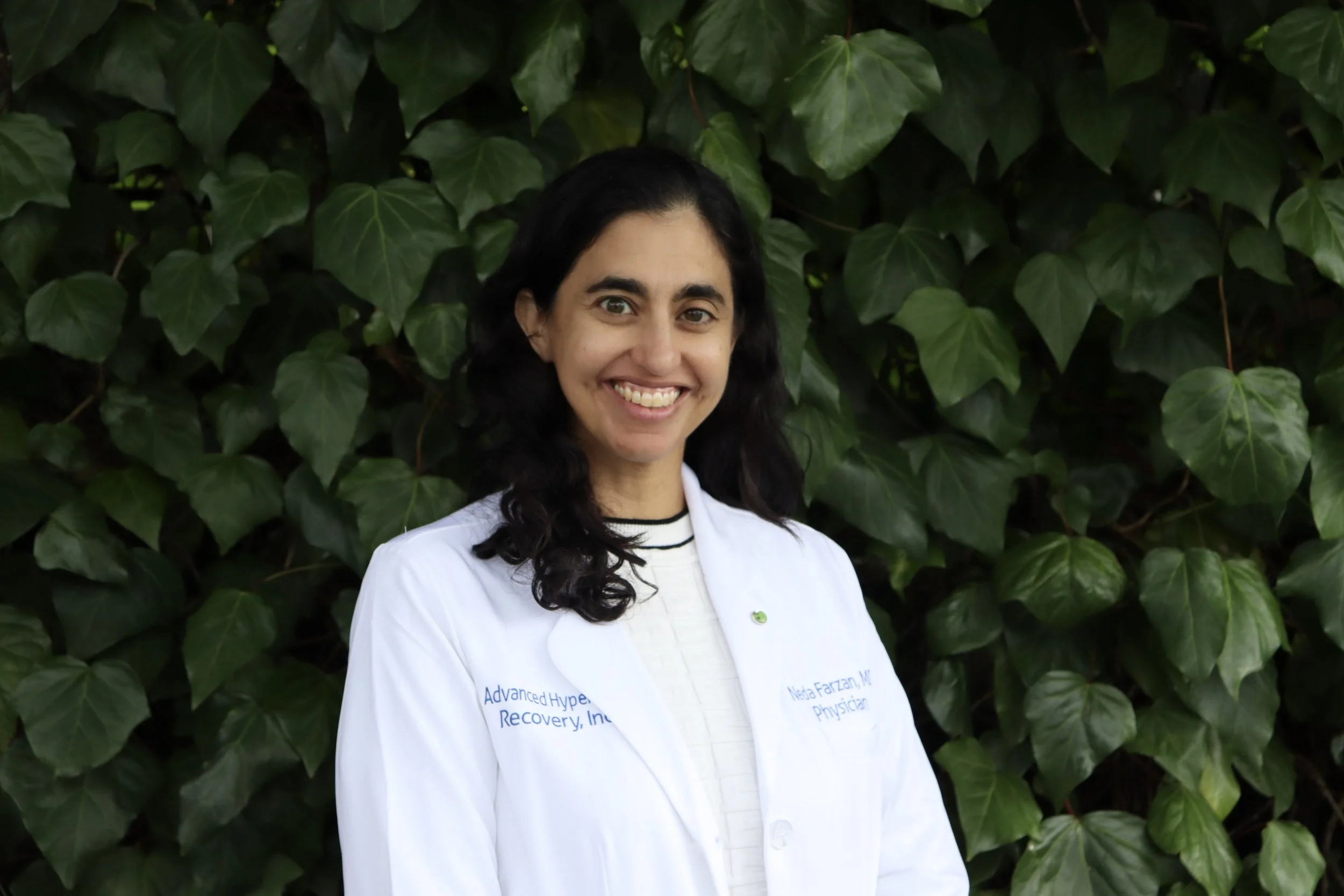 Associate Hyperbaric Physician Dr Neda Farzan MD