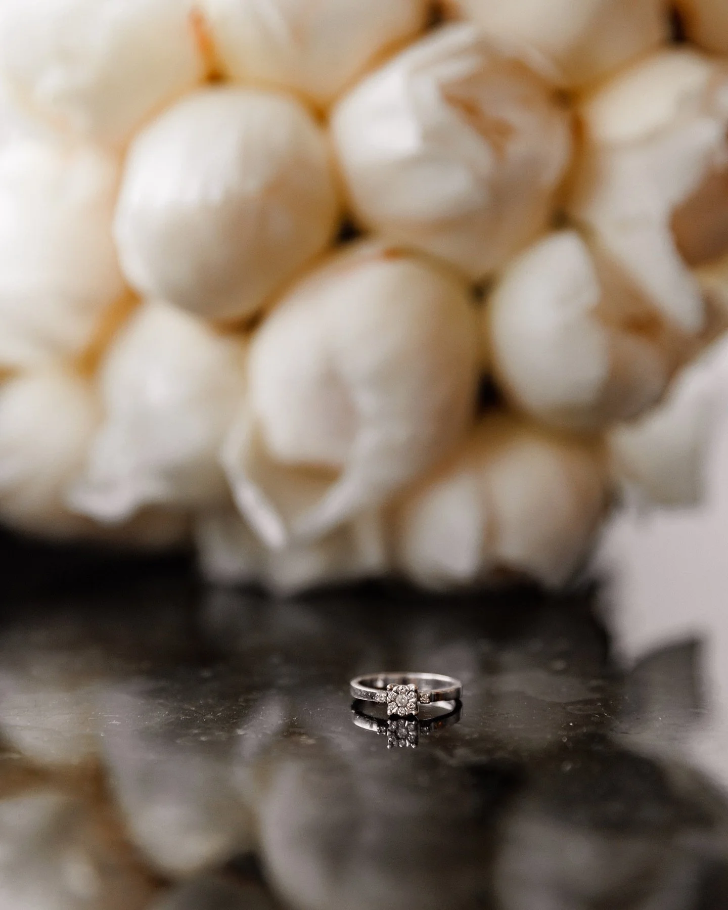 It’s the little things.
A ring on the table. A flower in the bouquet.
It’s never just décor — it’s a story of love, told through details.
Your story deserves to be seen in every detail. Link in bio π @onceinagency