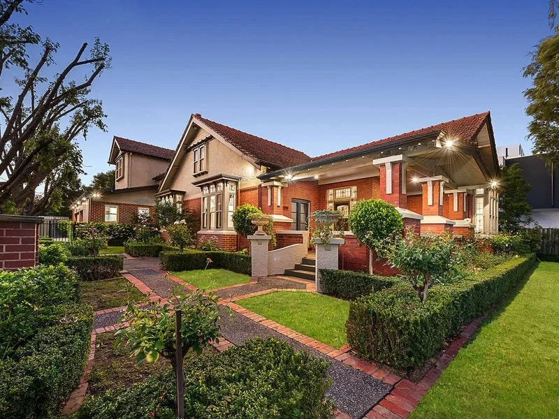 Stately Victorian home in Murrumbeena, Melbourne