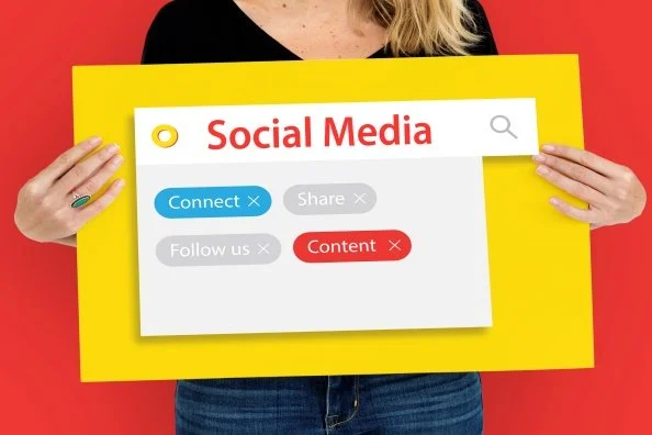 Optimizing Social Previews to Increase Click-Through Rates