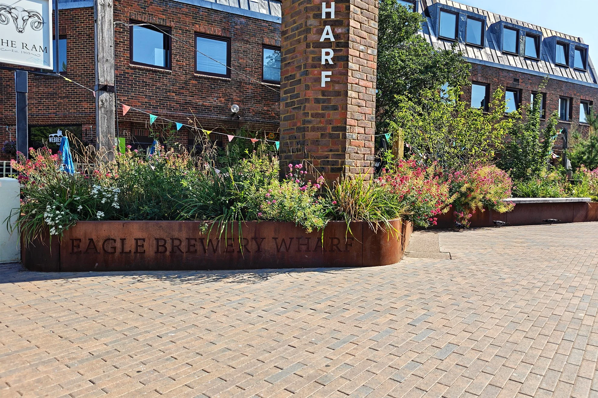1060-SOC-EAGLE BREWERY-PLANTERS-PLANTAPANEL-A-058 EDITED.jpg