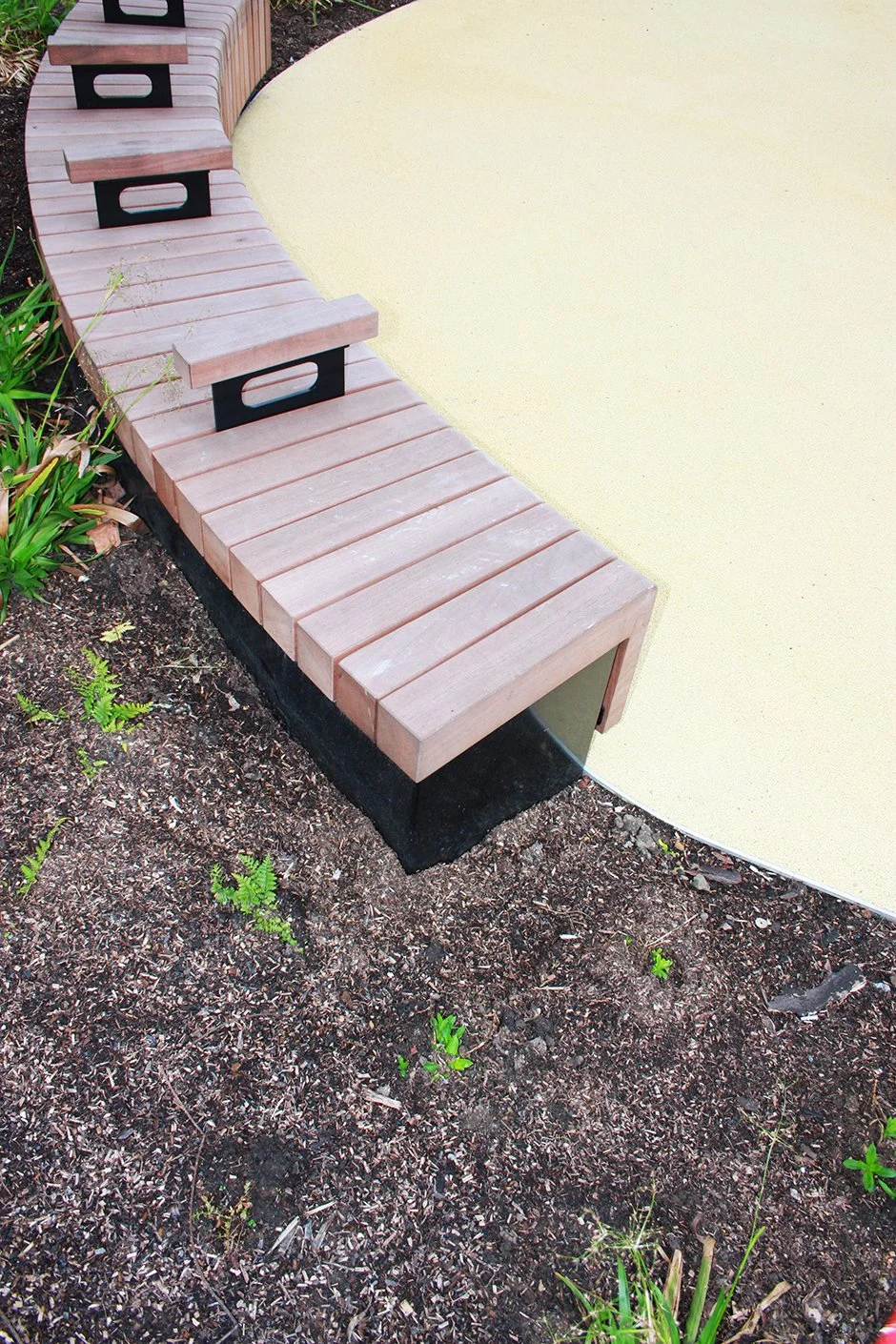 1118-SOC-CAMLEY STREET-BESPOKE-CURVED BENCH-A-011 EDITED.jpg