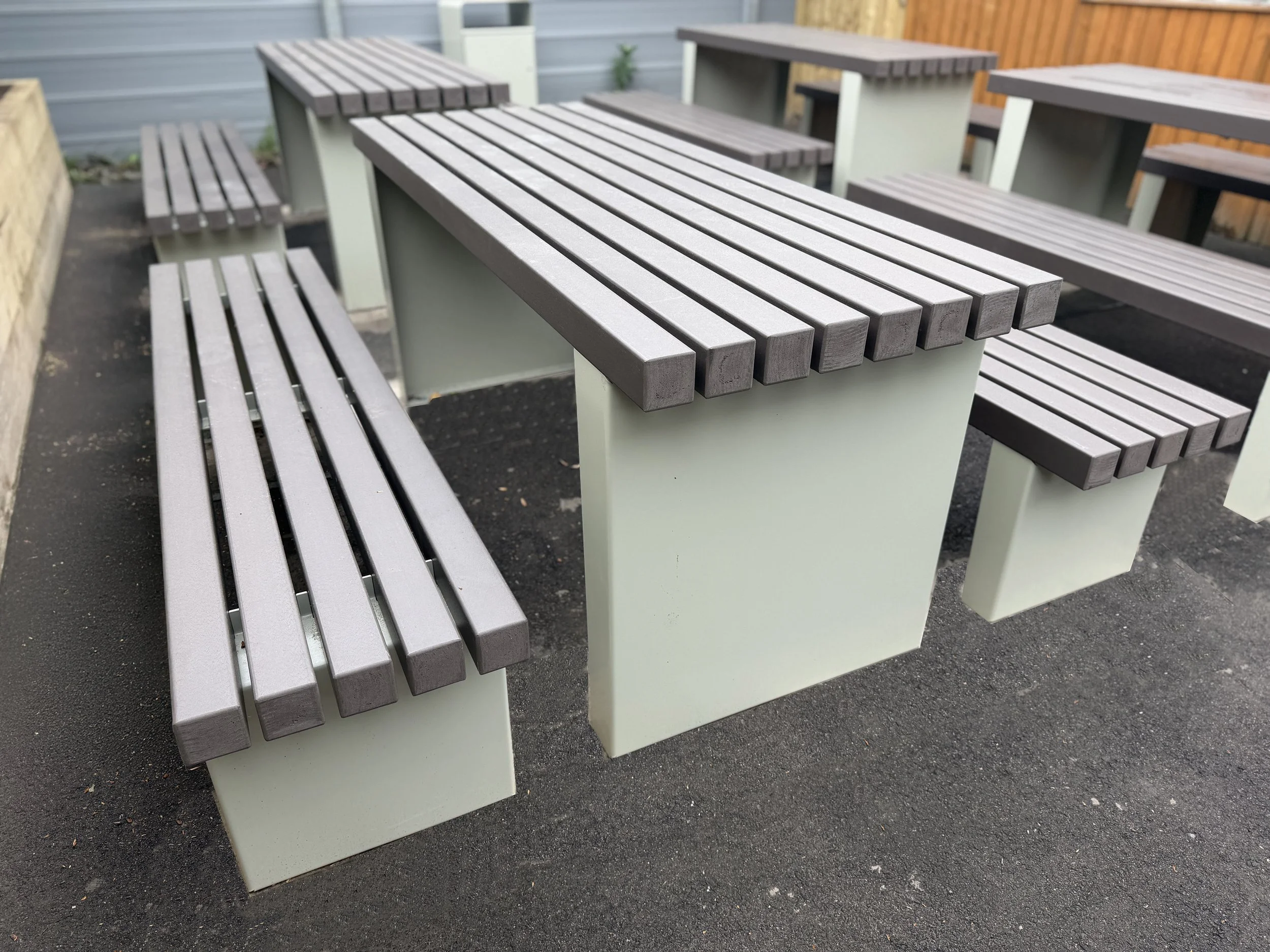 1159-SOC-GORTON HIDEOUT-CENTRAL-BENCH-A-006.jpg