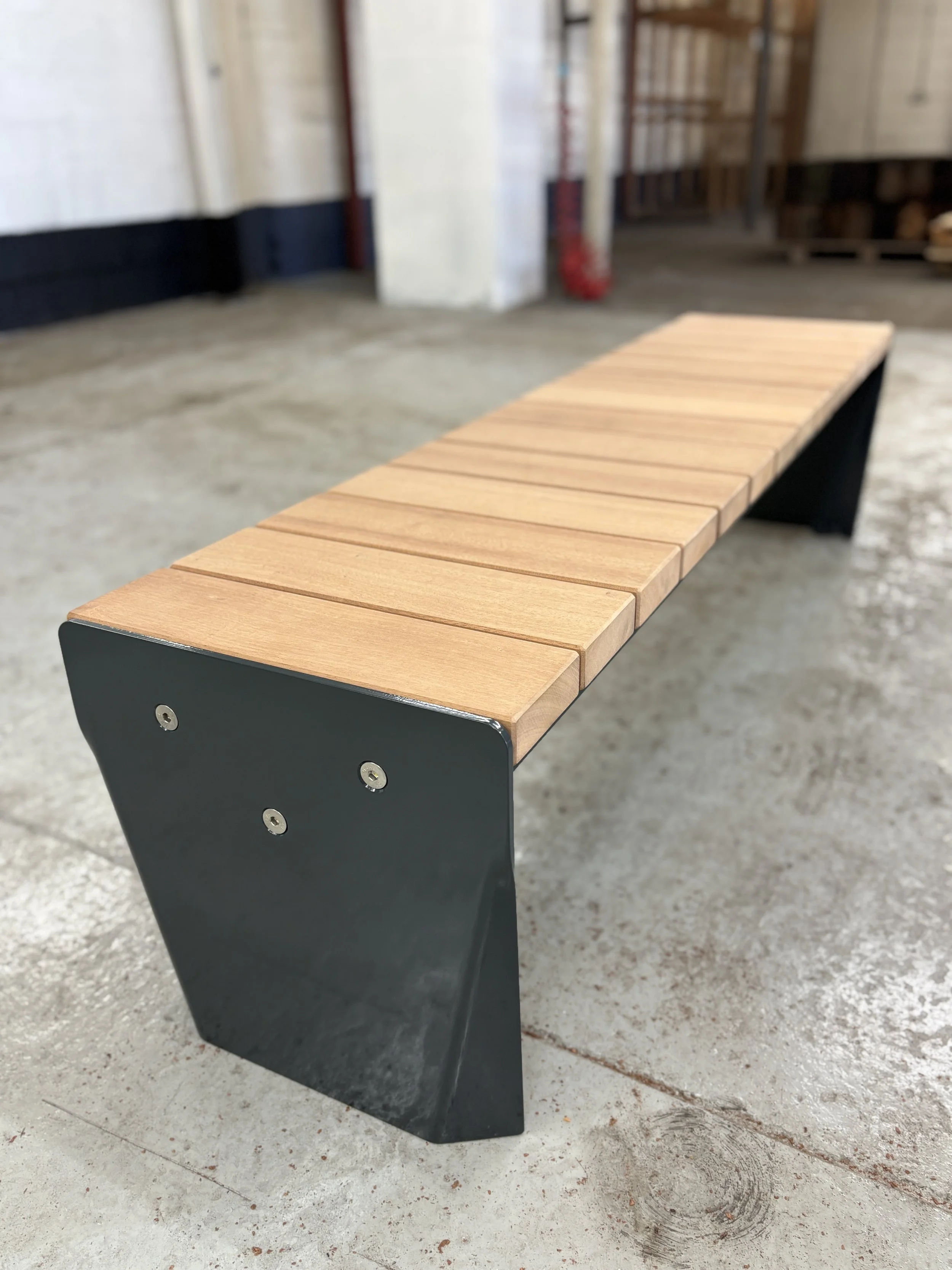 0000-ARCHITECT SAMPLE-ASPECT RADIAL-BENCH-A-026.JPG