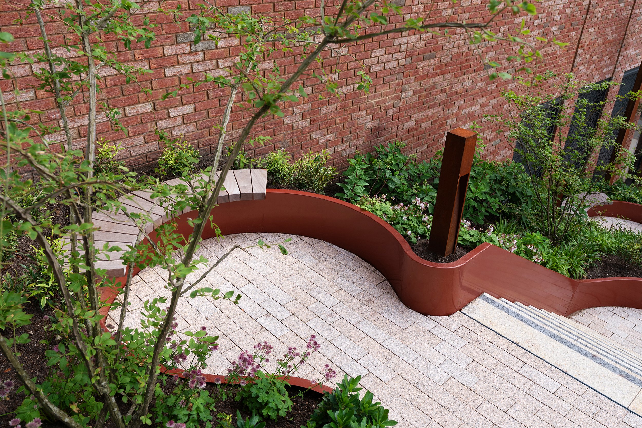 1100-SOC-WATERHOUSE GARDENS-PLANTAPANEL-RADIAL-P-017 EDITED.jpg