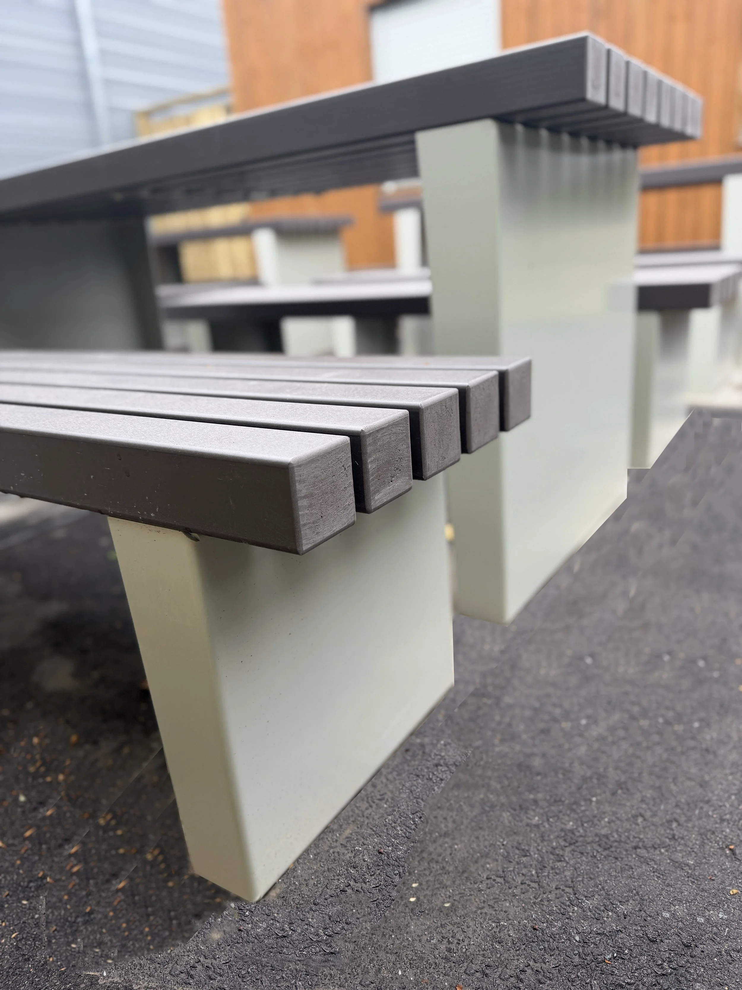 1159-SOC-GORTON HIDEOUT-CENTRAL-BENCH-A-004.jpg