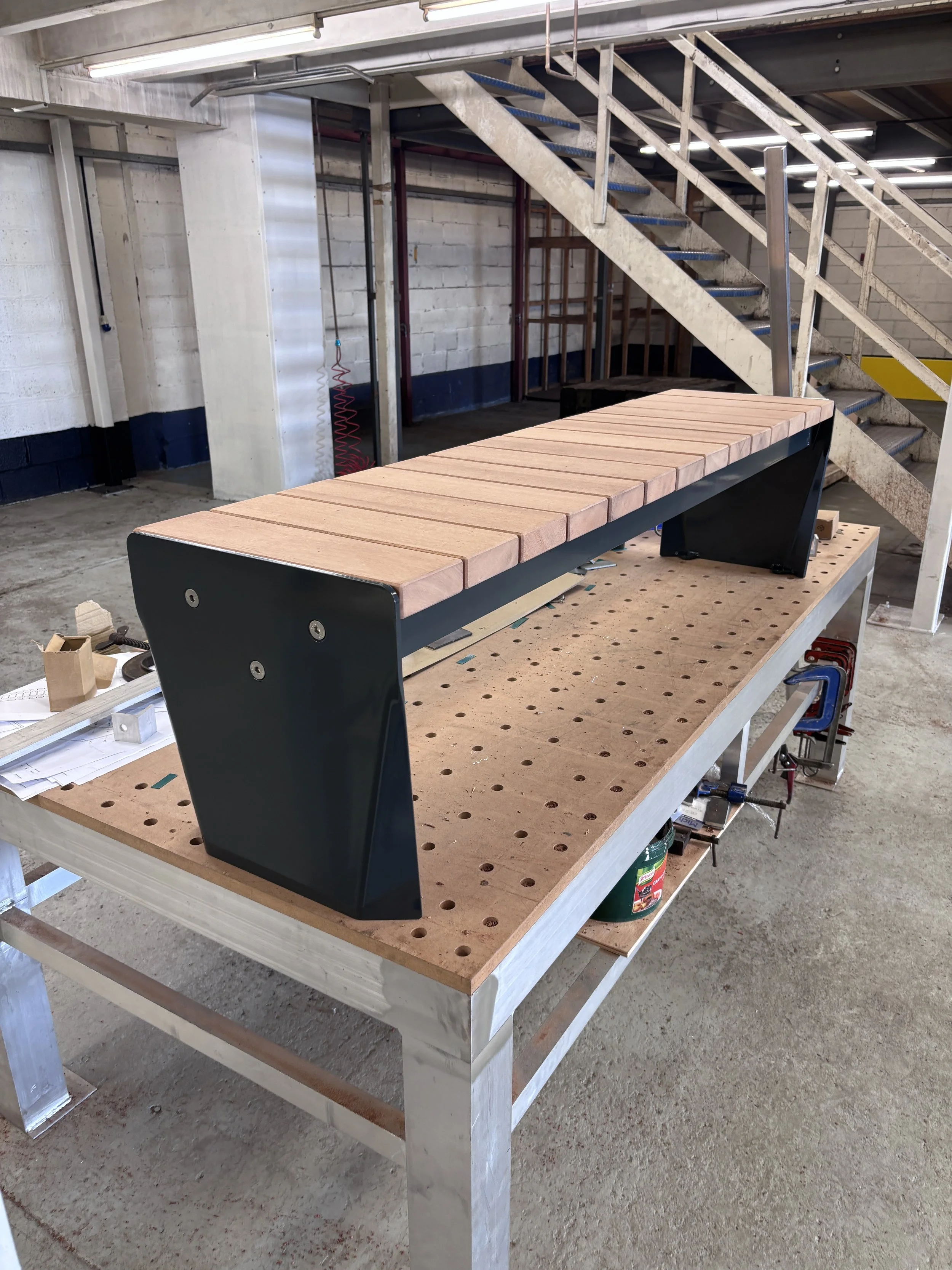 0000-ARCHITECT SAMPLE-ASPECT RADIAL-BENCH-A-002.JPG