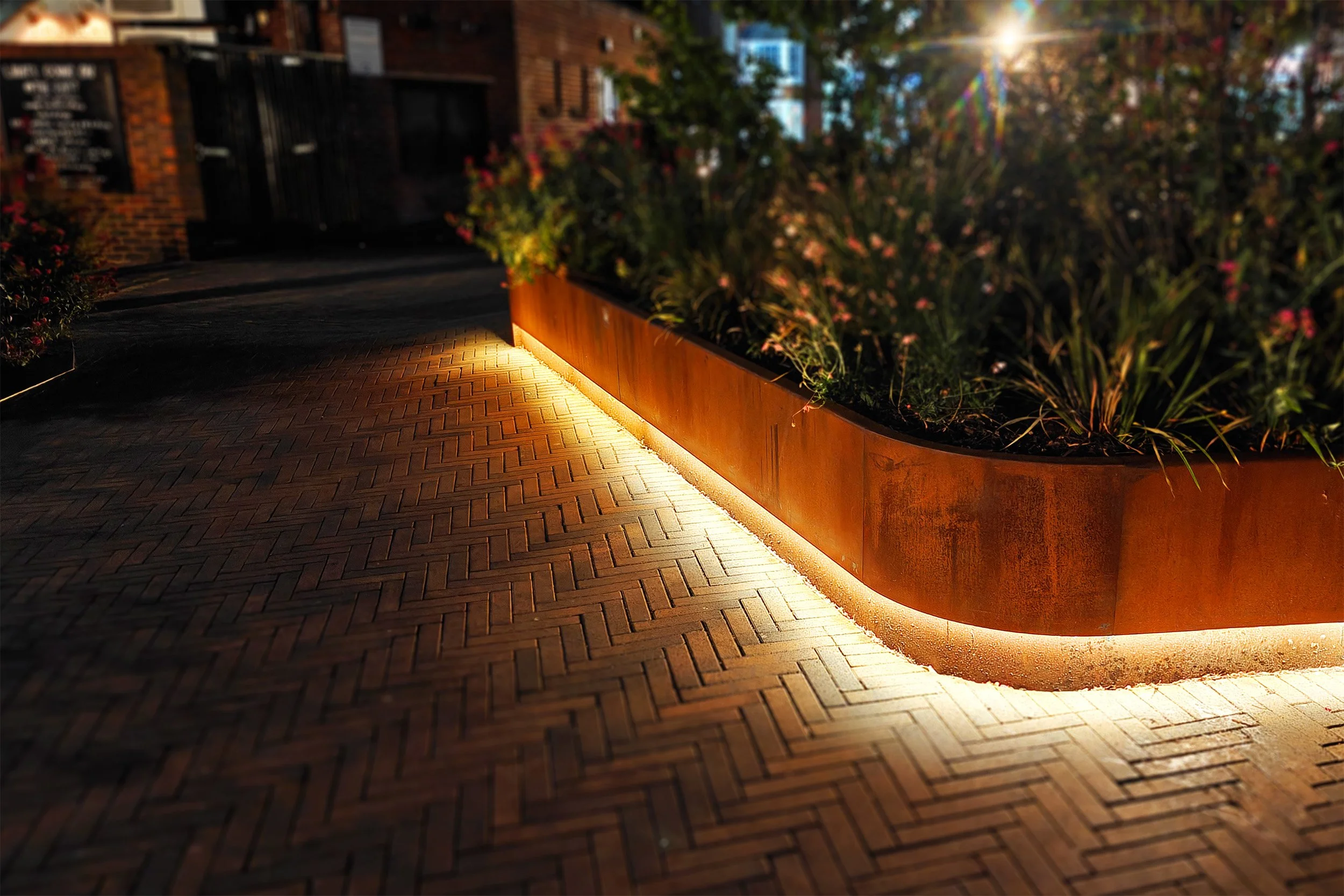 1060-SOC-EAGLE BREWERY-PLANTERS-PLANTAPANEL-A-045 EDITED.jpg
