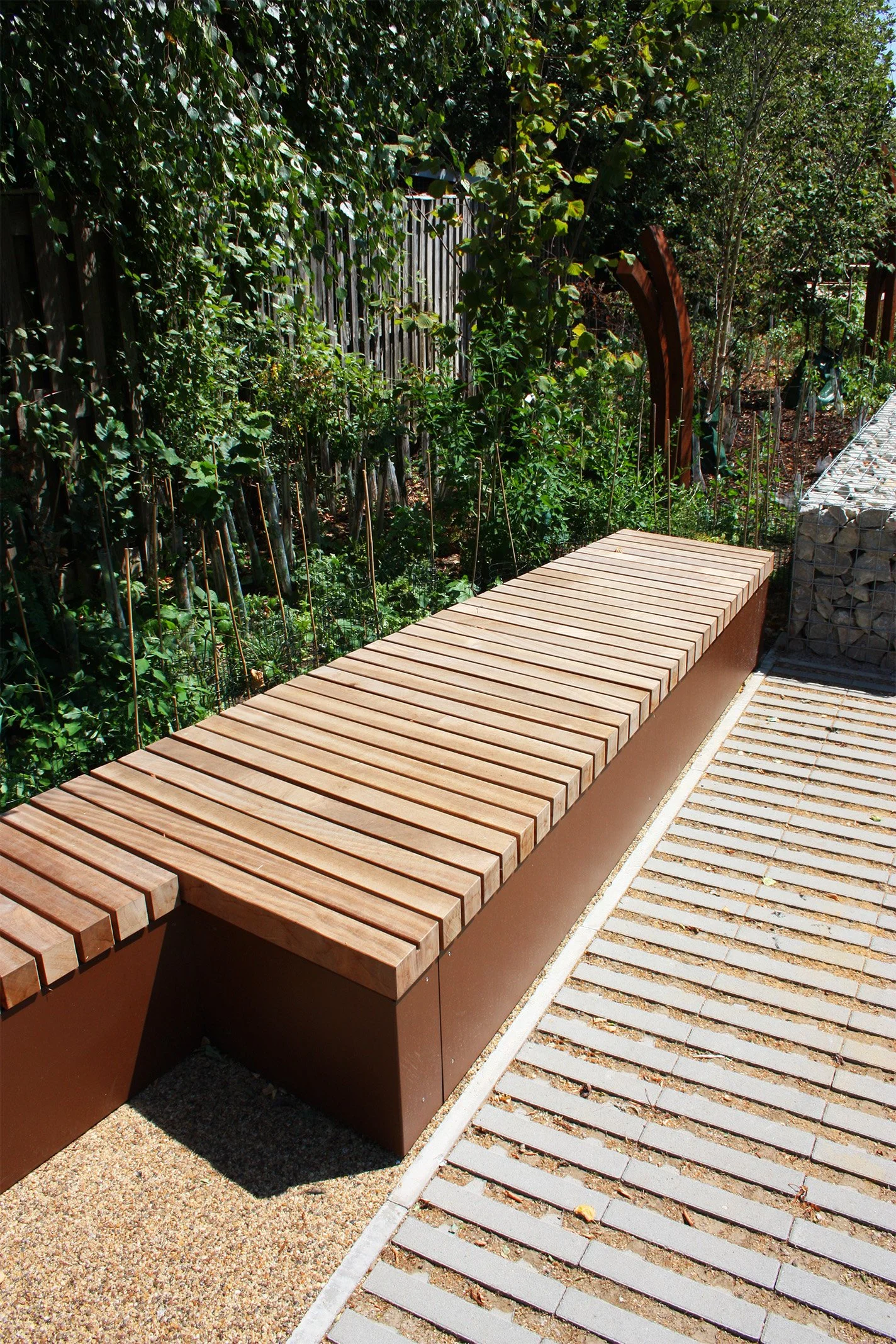1139-SOC-WOOLBOROUGH LANE-BESPOKE-PODIUM SEATING-A-023 EDITED.JPG.jpg