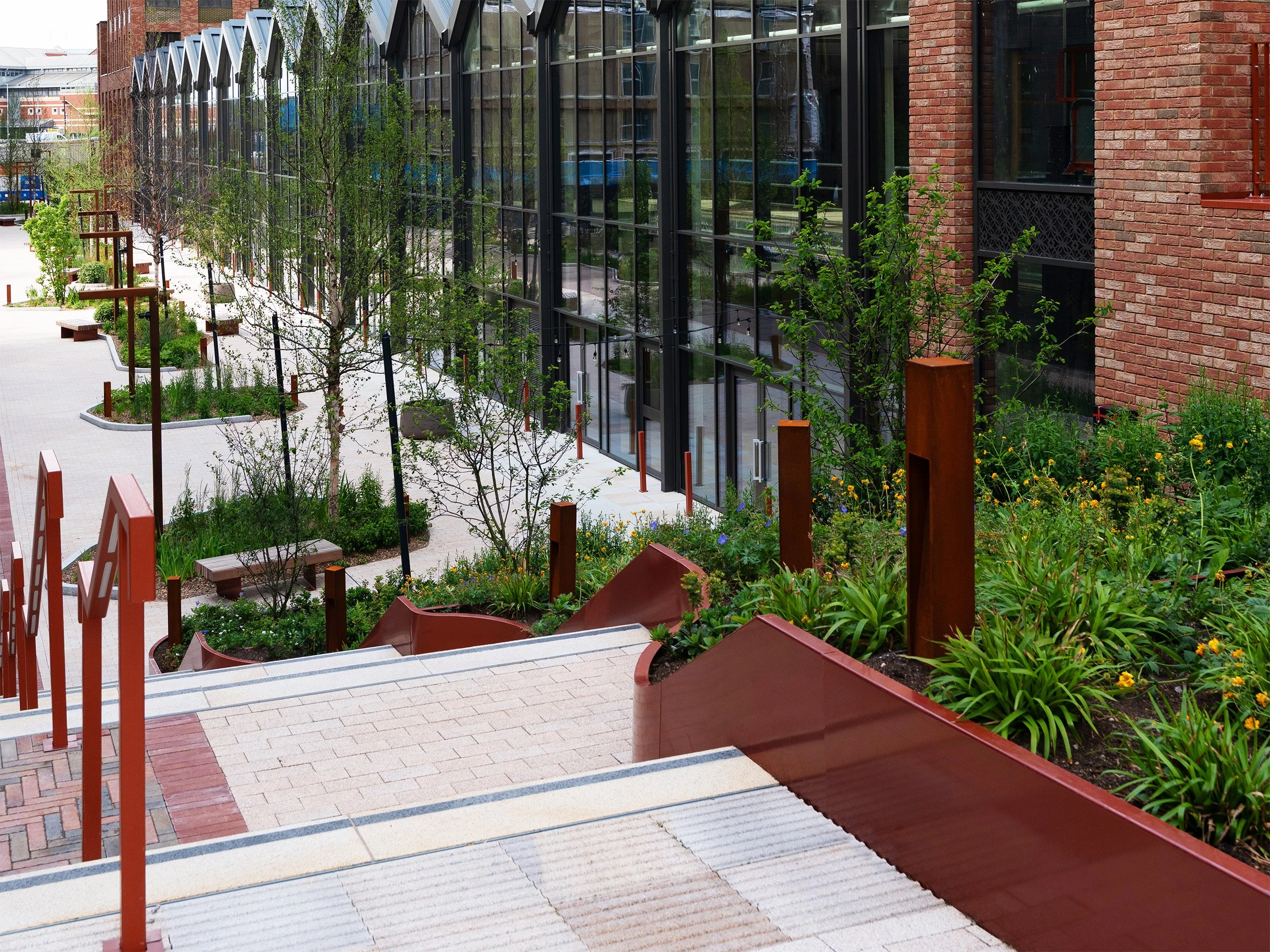 1100-SOC-WATERHOUSE GARDENS-PLANTAPANEL-RADIAL-P-060 EDITED.jpg