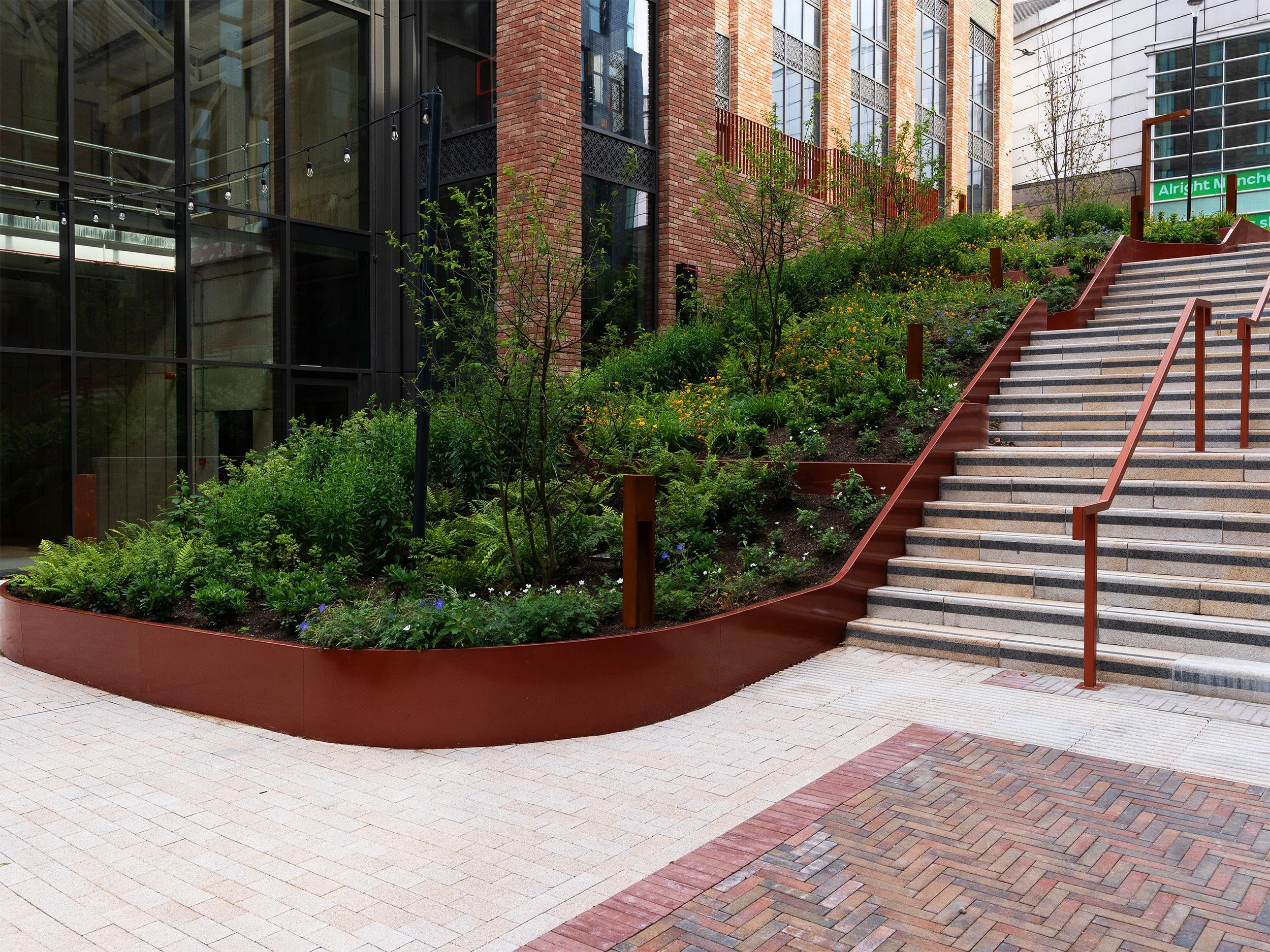 1100-SOC-WATERHOUSE GARDENS-PLANTAPANEL-RADIAL-P-040 EDITED.jpg