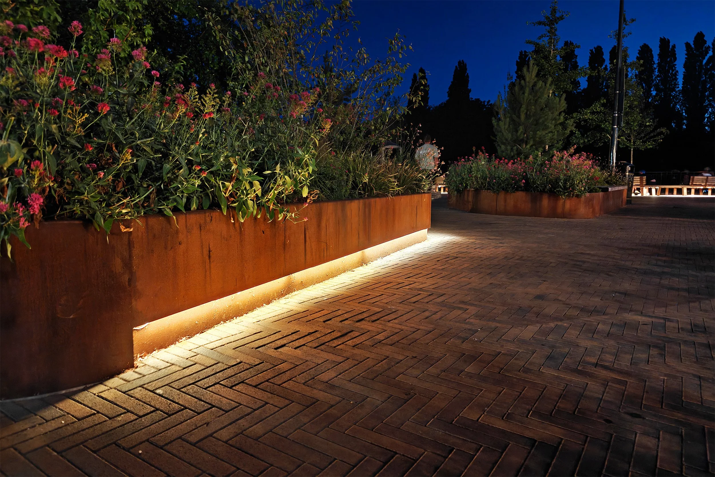 1060-SOC-EAGLE BREWERY-PLANTERS-PLANTAPANEL-A-049 EDITED.jpg