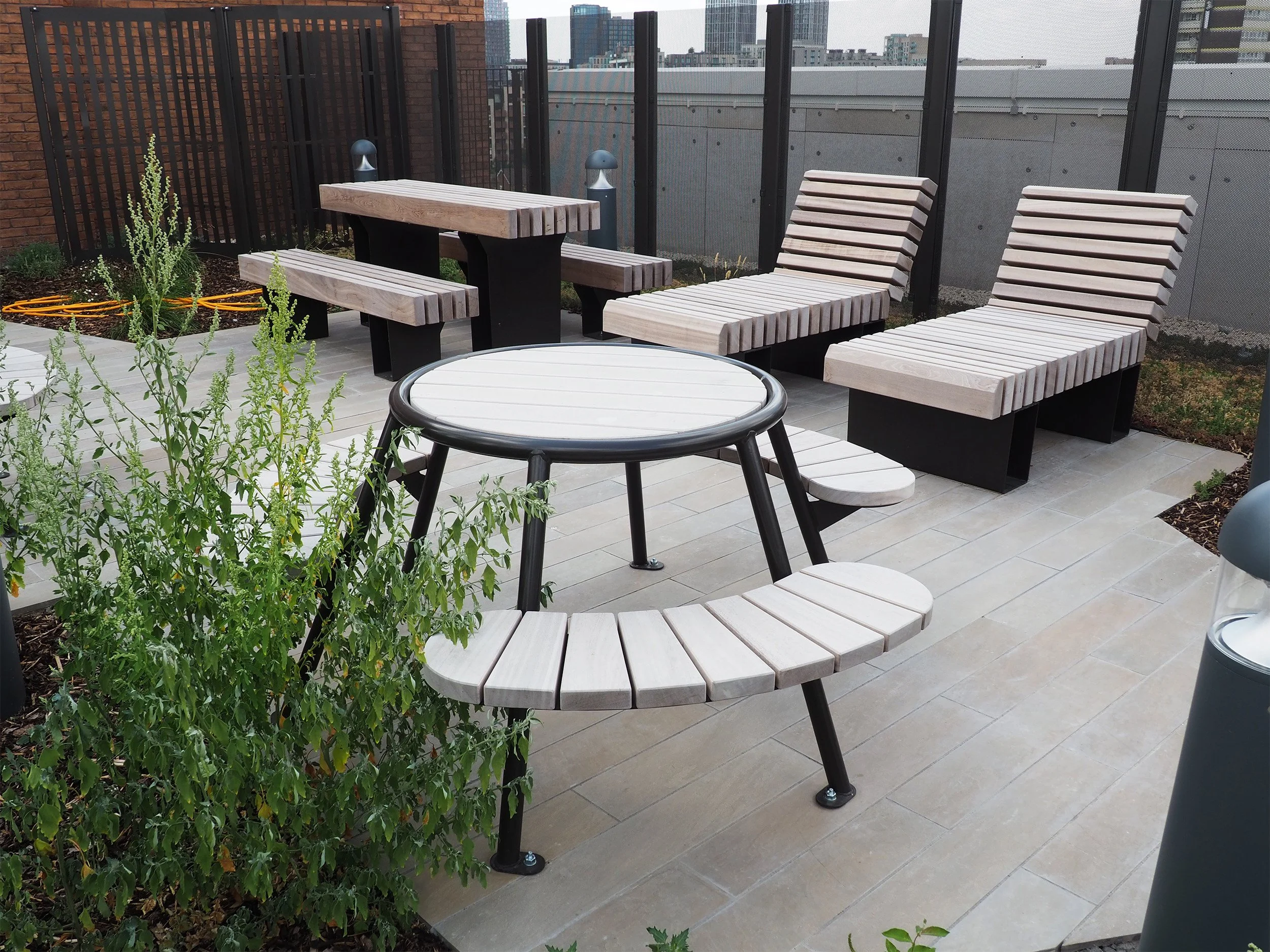 1144-SOC-GROVE CRESCENT-SNACK-6 TABLE-A-008 EDITED.jpg