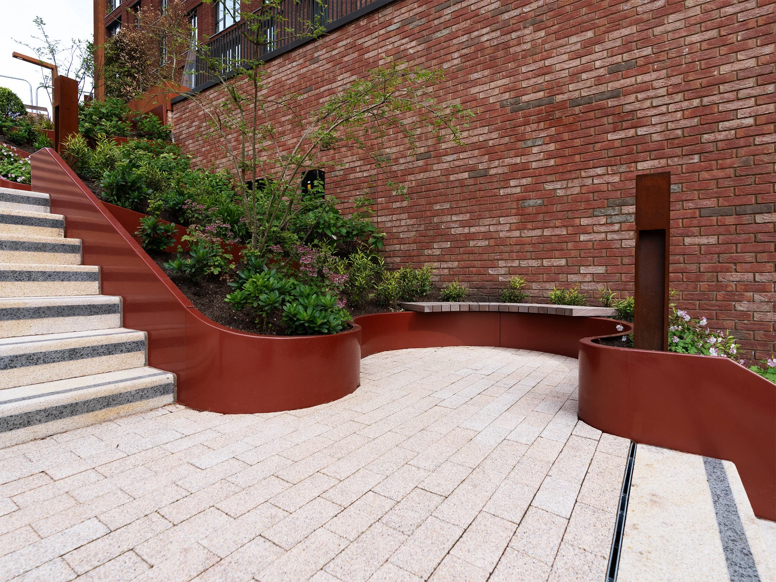 1100-SOC-WATERHOUSE GARDENS-PLANTAPANEL-RADIAL-P-020 EDITED.jpg