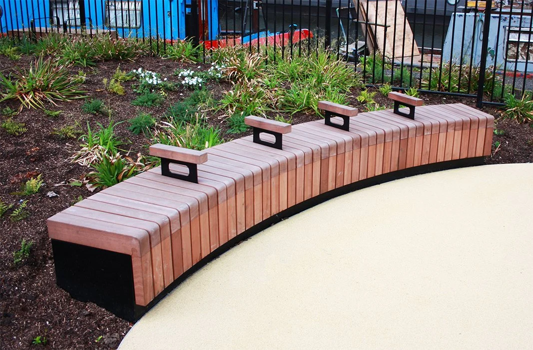 1118-SOC-CAMLEY STREET-BESPOKE-CURVED BENCH-A-009 EDITED.jpg