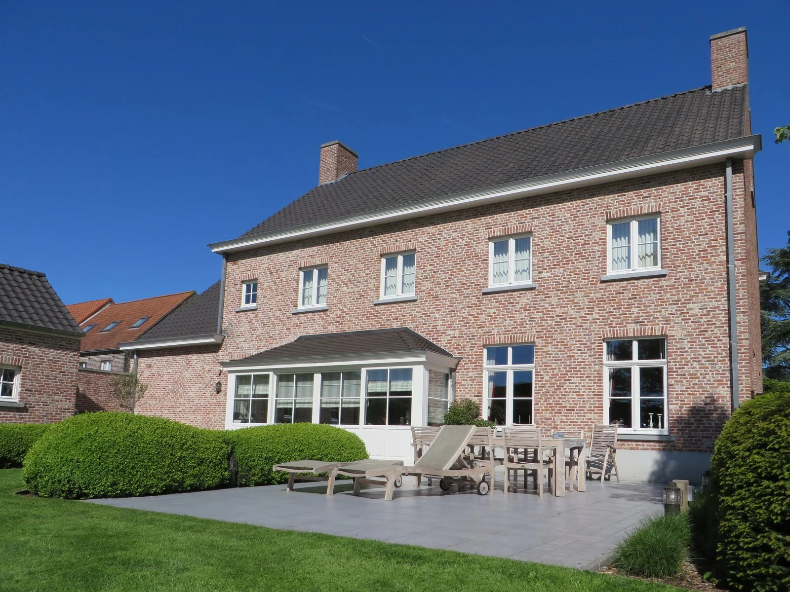 An image of the Cultural Center.