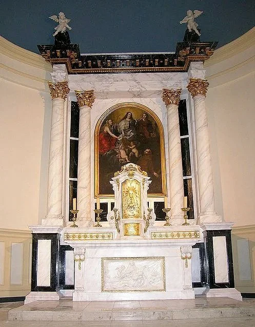 An image of the Cultural Center.