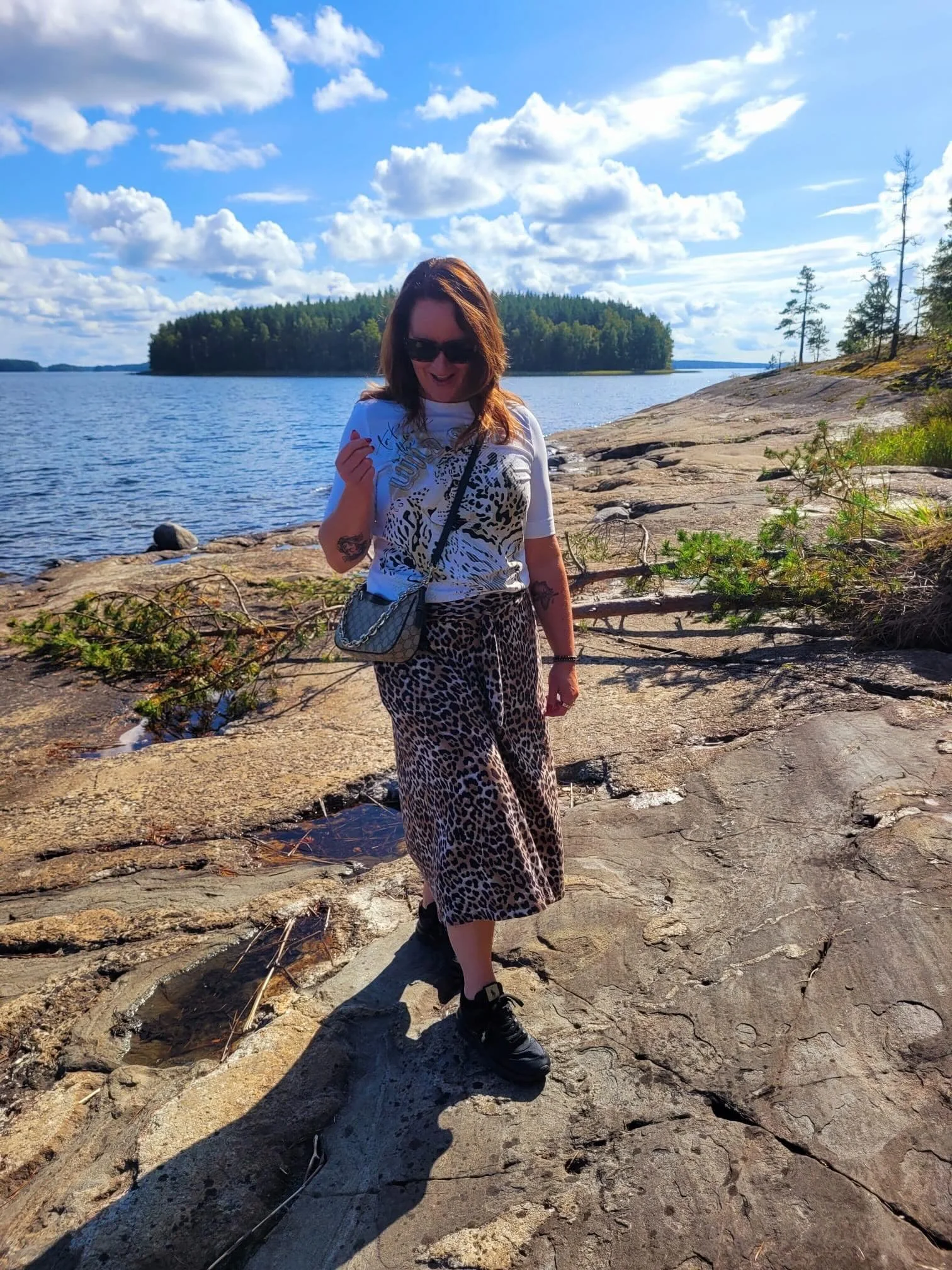 Koti on paljon enemm&auml;n kuin pelk&auml;t neli&ouml;t ja kaunis sisustus. 🩵

Kun etsit uutta kotia, mietitk&ouml; mit&auml; tapahtuu kotioven ulkopuolella?

Asuinymp&auml;rist&ouml;ll&auml; on valtava vaikutus jokap&auml;iv&auml;iseen arkeen ja h
