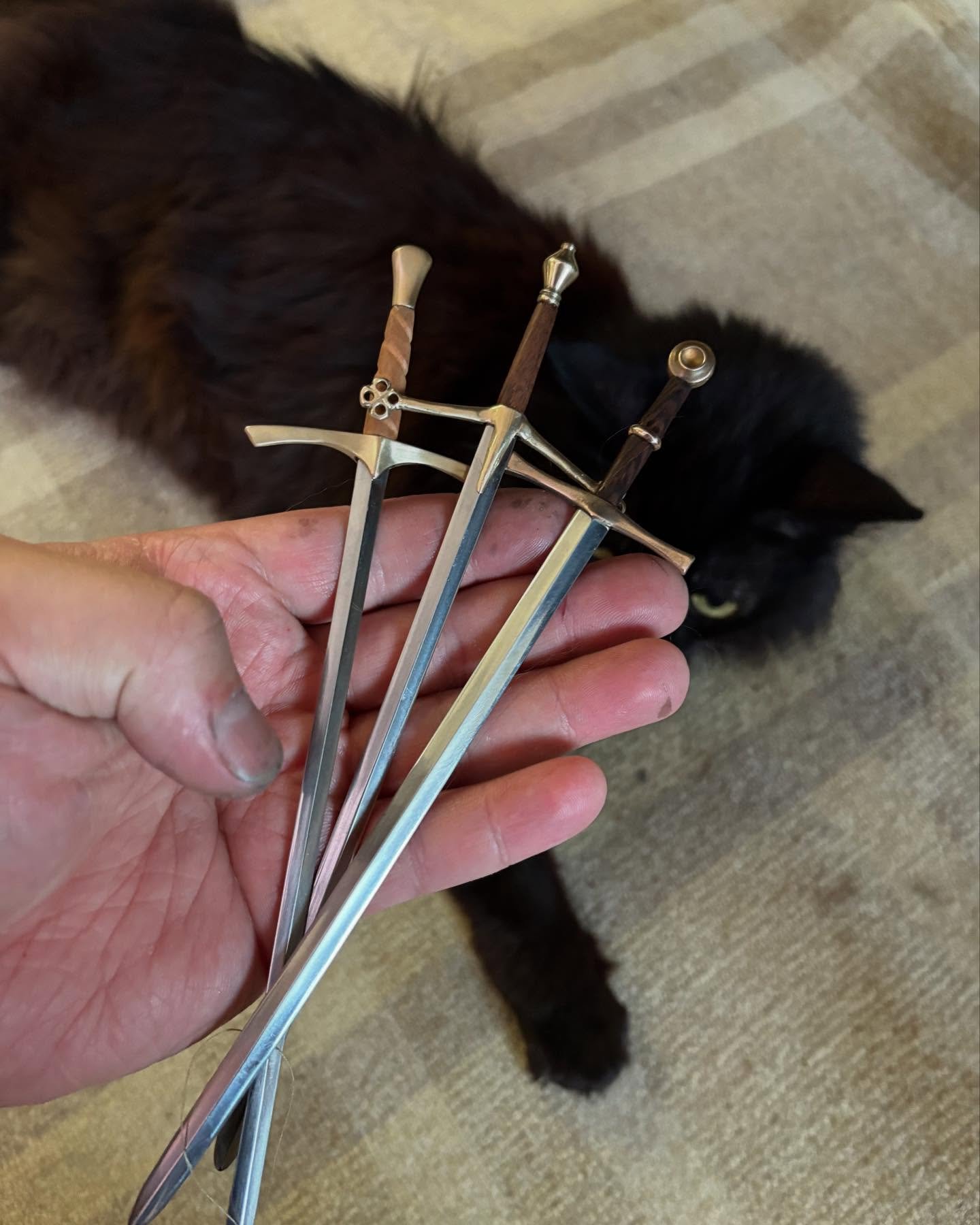 New hairpins! I can&rsquo;t demonstrate these because my hair in currently wrapped up in a towel, so I&rsquo;ve hired the internets hottest hair model instead!

These are basically rounded and made of stainless so they don&rsquo;t rust and they&rsquo