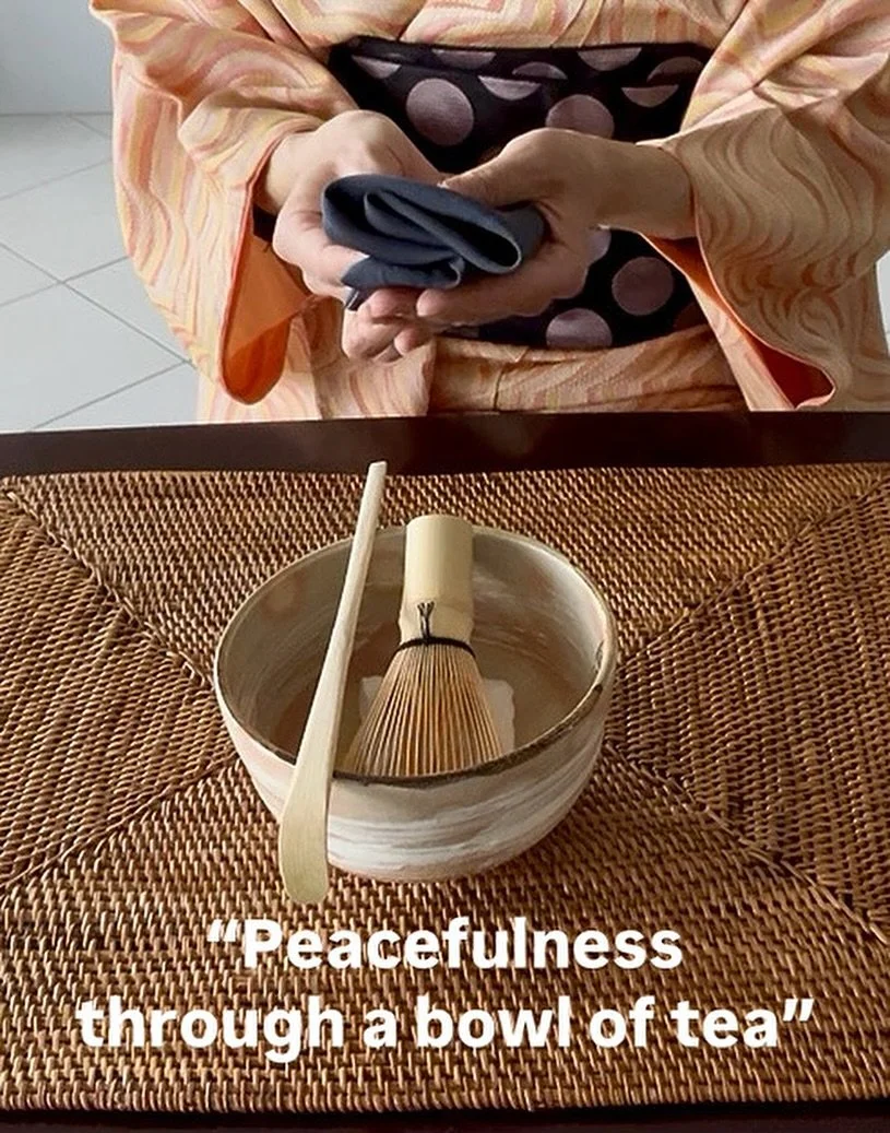 What did Grand Master Sen Genshitu mean by this? Let’s explore together, October 25th.
Matcha is a tasty drink but the mindset is different when it is being offered in a traditional way to the guests of a tea ceremony, and quite dissimilar to