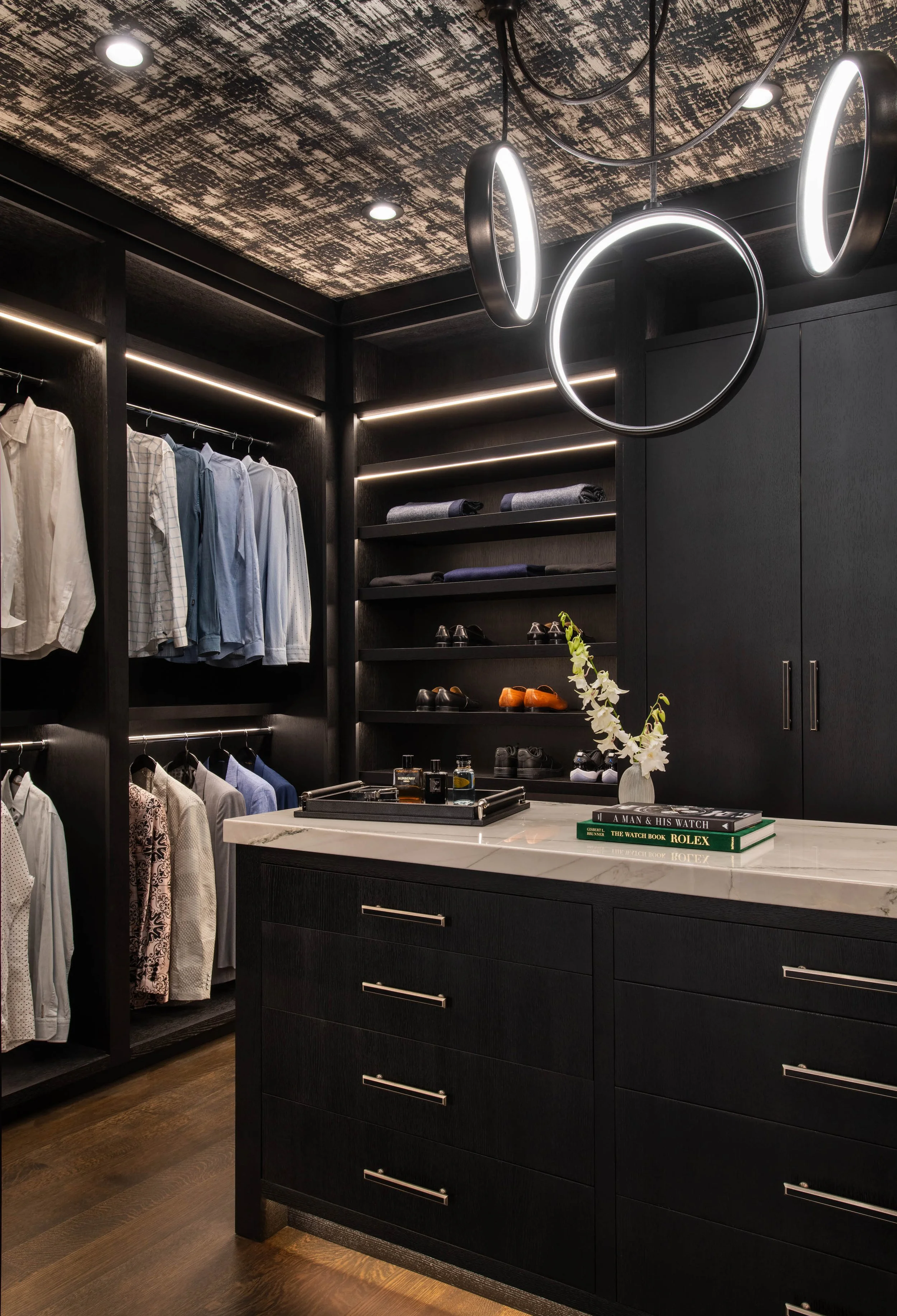 Suriel Indoors-29.jpg