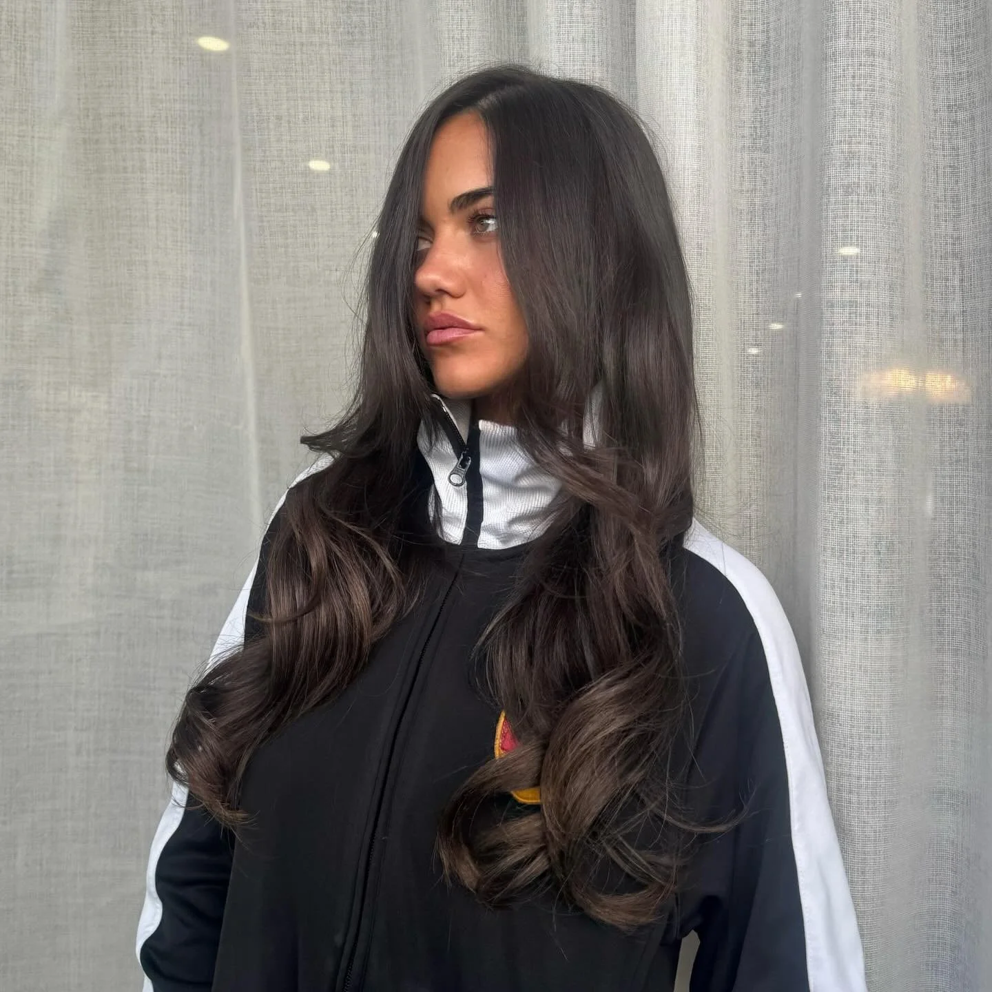 Glossy, rich, and effortless &mdash; the kind of brunette that just hits ⭐️🪩🫶🏽

Created using our Cocoa Tint package 🍫
Perfect for refreshing depth, boosting shine, and bringing your brunette back to life without overcomplicating it.

If your col