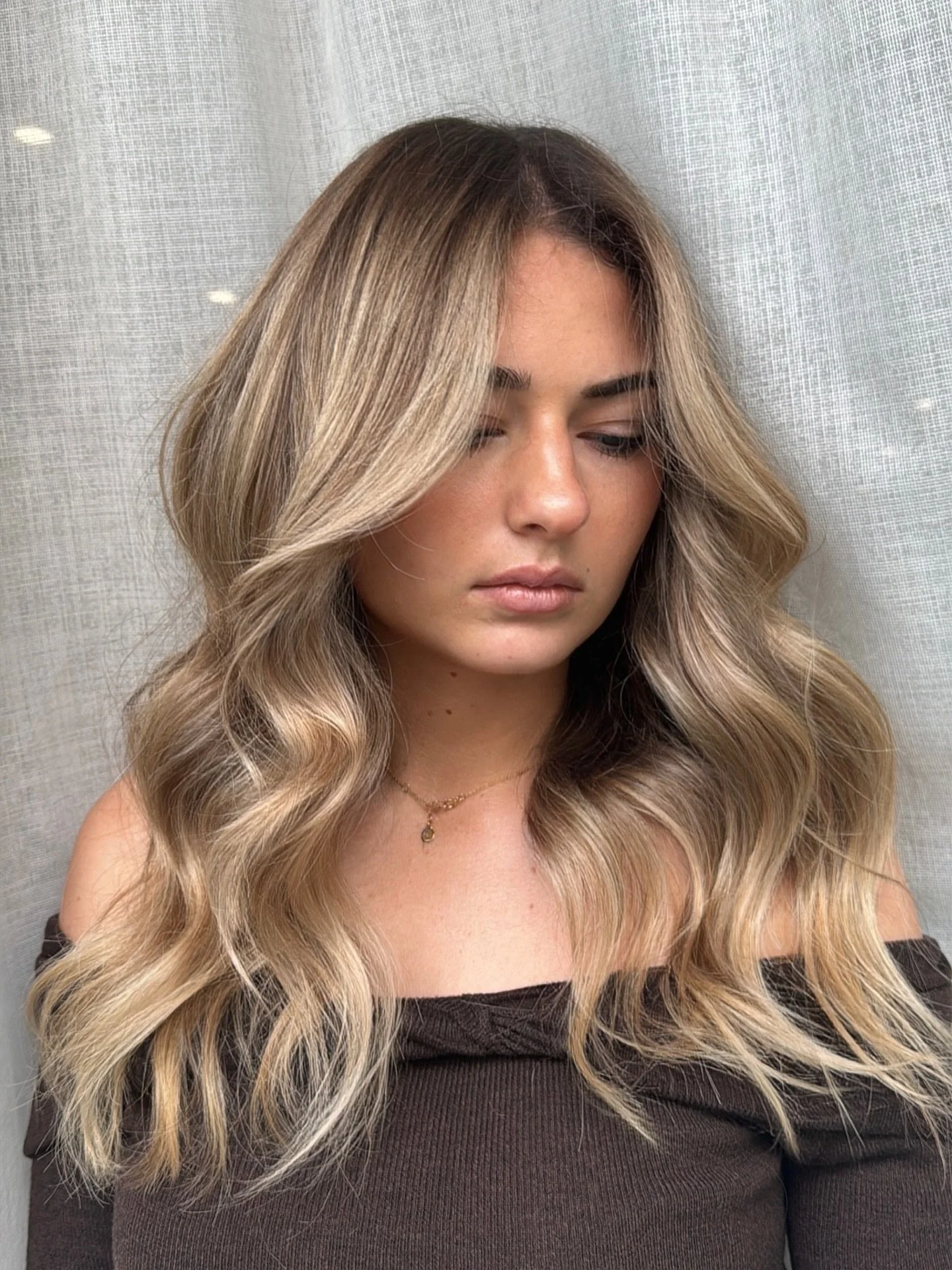 Dimensional lived-in blondes are having a moment for a reason ⭐️🫧

Using our Radiance package + added lowlights, we created a softer, more balanced blonde with depth, brightness and a blend that grows out like a dream 🪽💌

Perfect for the girls wan