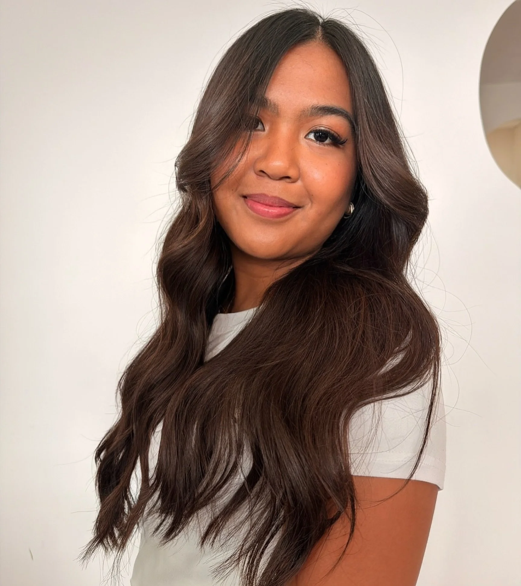 Rich brunette energy 🤎 ⭐️🫧

Created using our Cocoa Tint package, this look is perfect for anyone wanting depth, richness and glossy, expensive-looking brunette hair. Whether your colour is feeling faded, dull or lacking dimension, this package is 