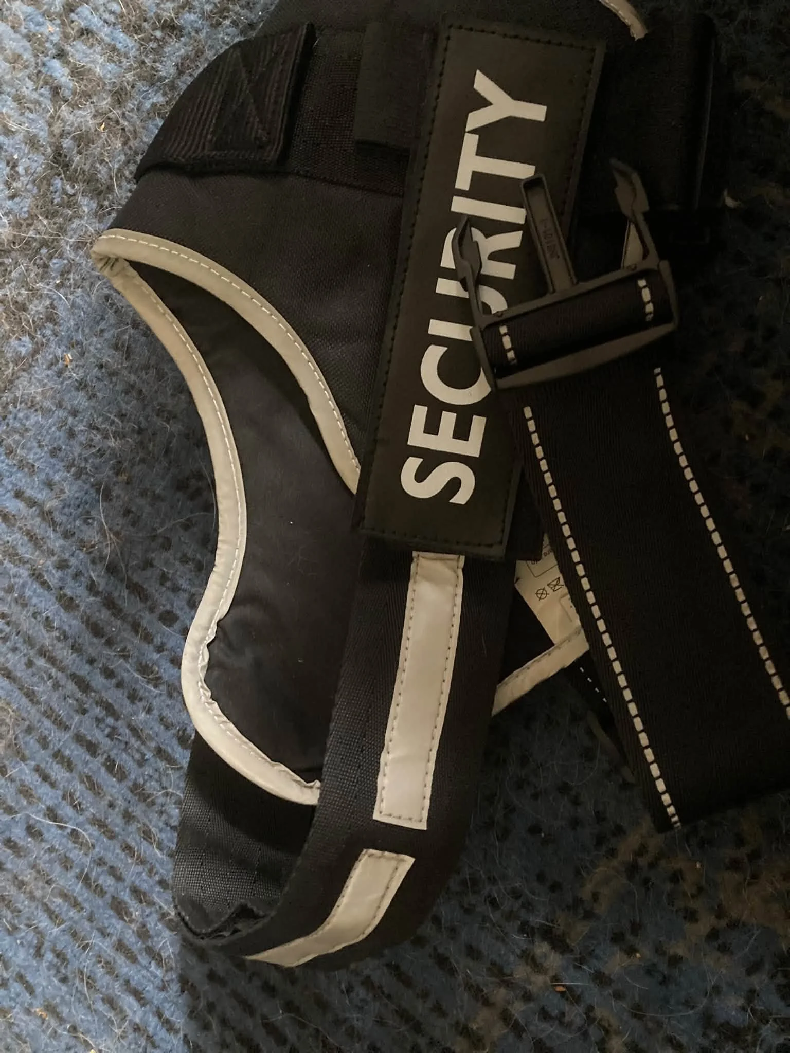 Large secure harness.jpg