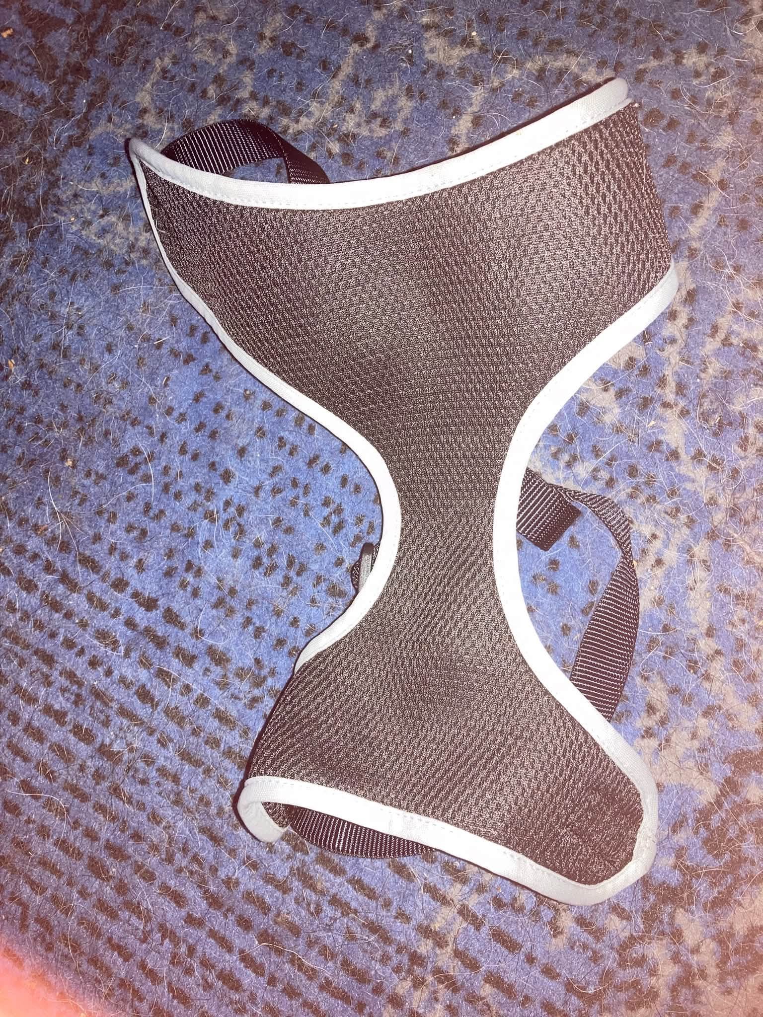 Medium , soft mesh harness.jpg