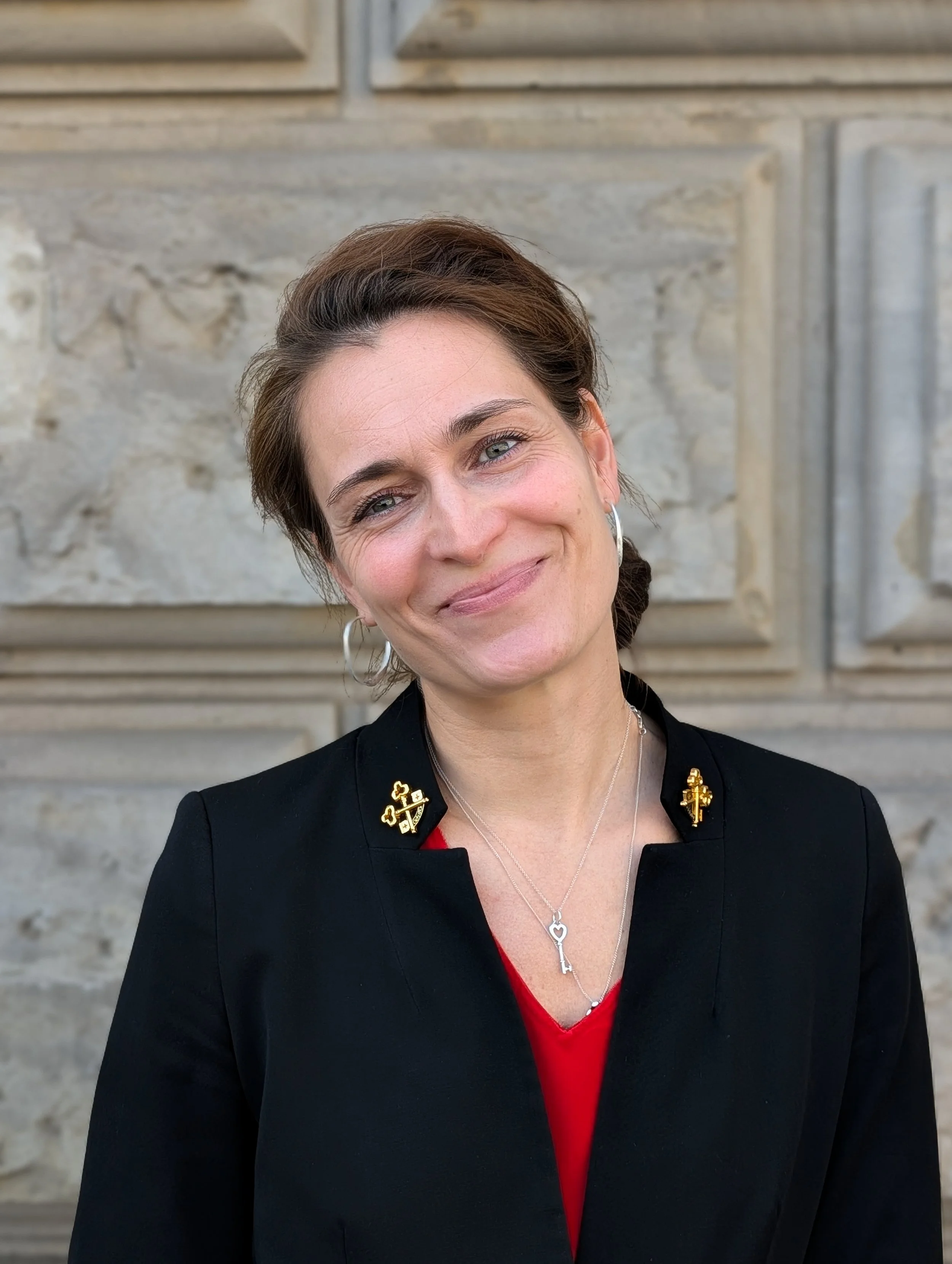 Stefanie Bäslack: Die Frau mit den goldenen Schlüsseln