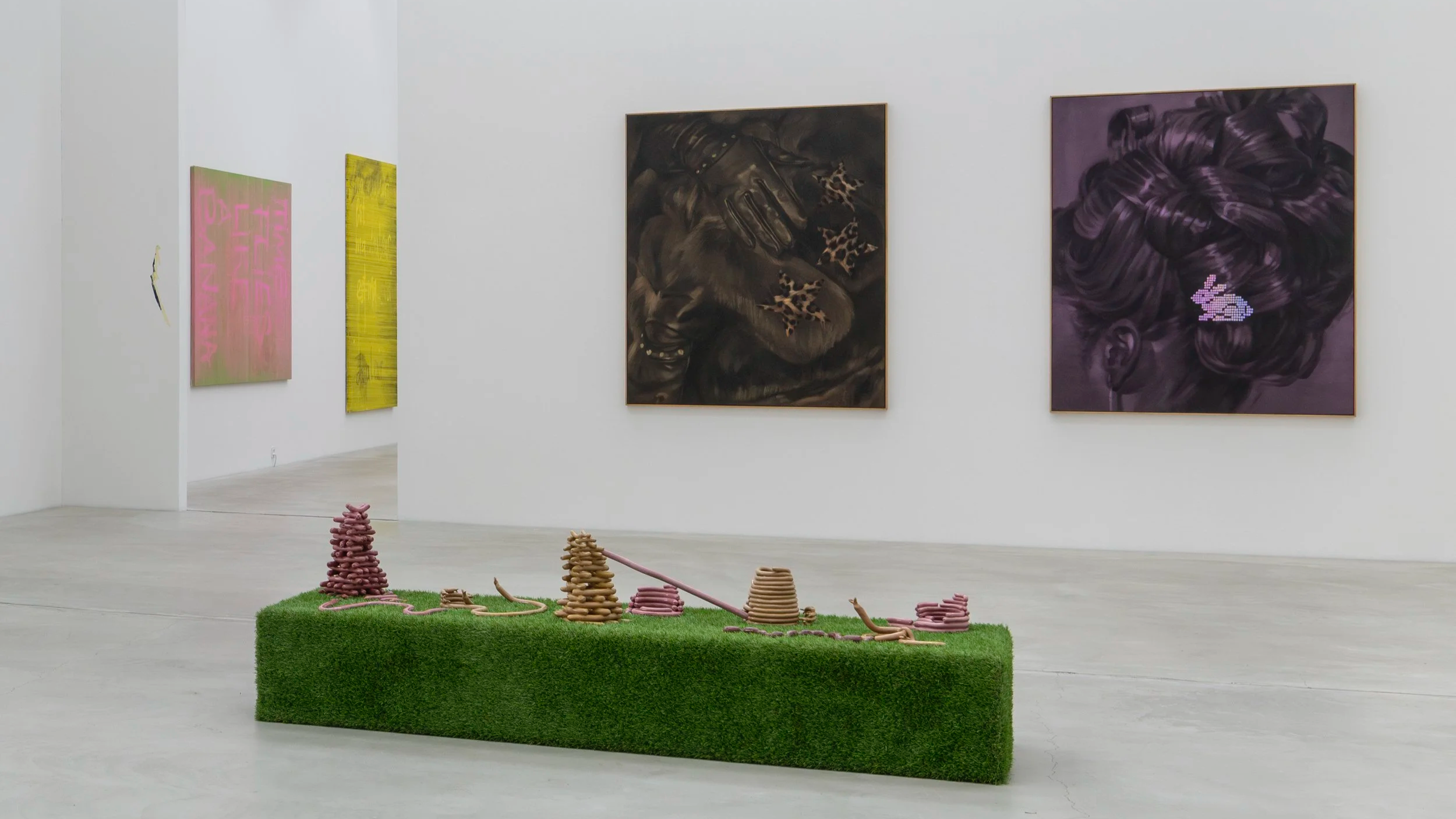 Installation View "Dezemberausstellung 2025" at Kunstmuseum Winterthur, Winterthur, CH