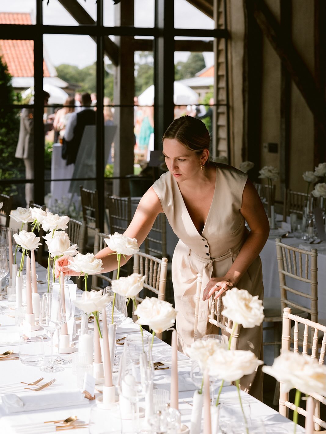 You see the weddings, the flowers, the beautiful tablescapes&hellip;
but you might not know the person behind it all.

So hi, I&rsquo;m Victoria (but most people call me Tori)

I&rsquo;m the founder of Event Curation, where I spend my days turning id