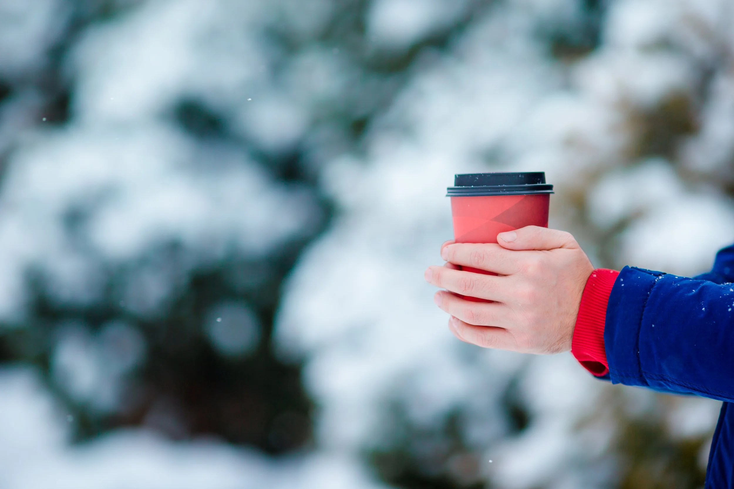 Why Your Lids Matter More Than Ever This Winter: Branding, Innovation &amp; 2025 Beverage Trends