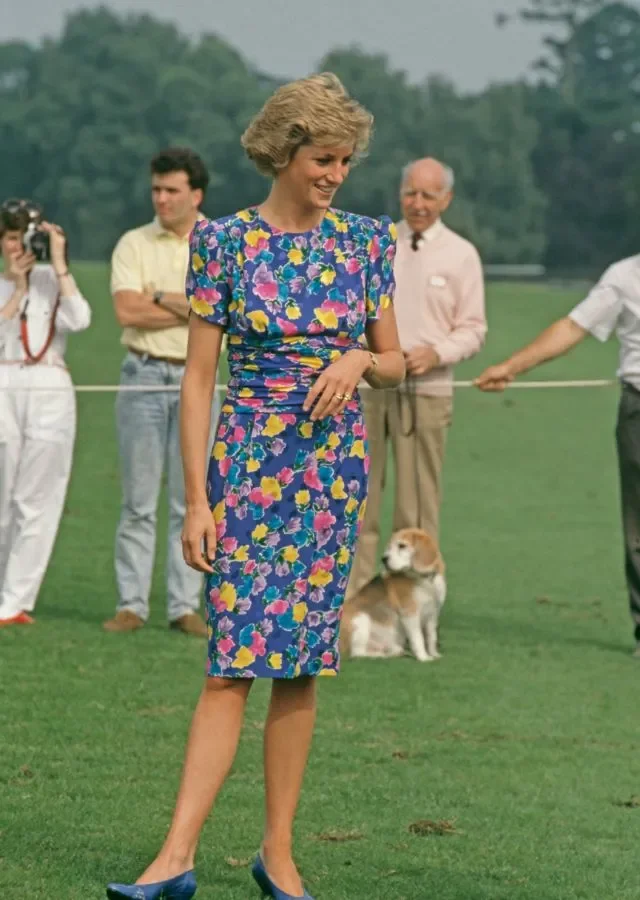 princess-diana-summer-outfits-014.webp