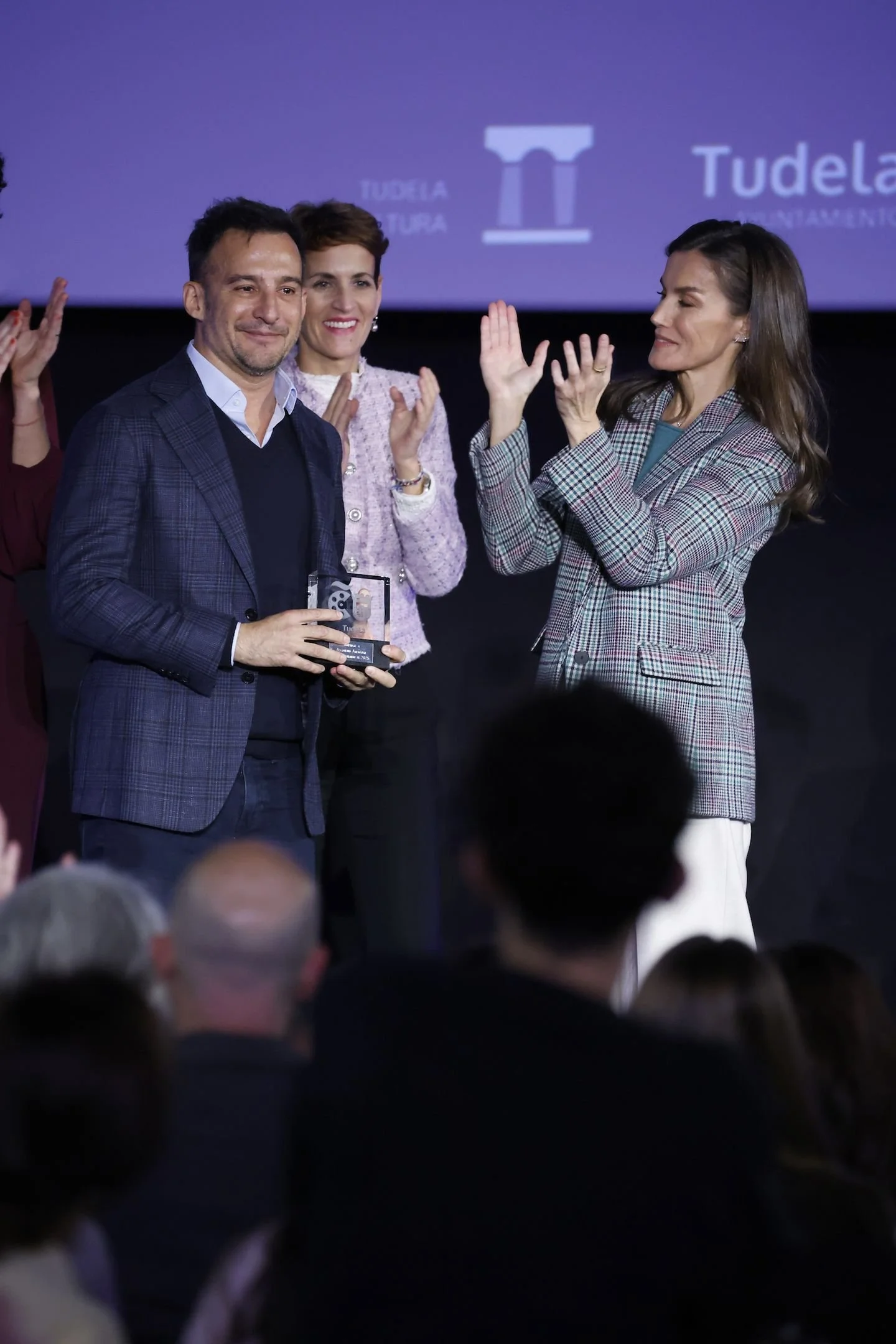 QUEEN LETIZIA AND ALEJANDRO AMENÁBAR: THE ENCOUNTER BOOSTING SPANISH CULTURE FROM NAVARRE