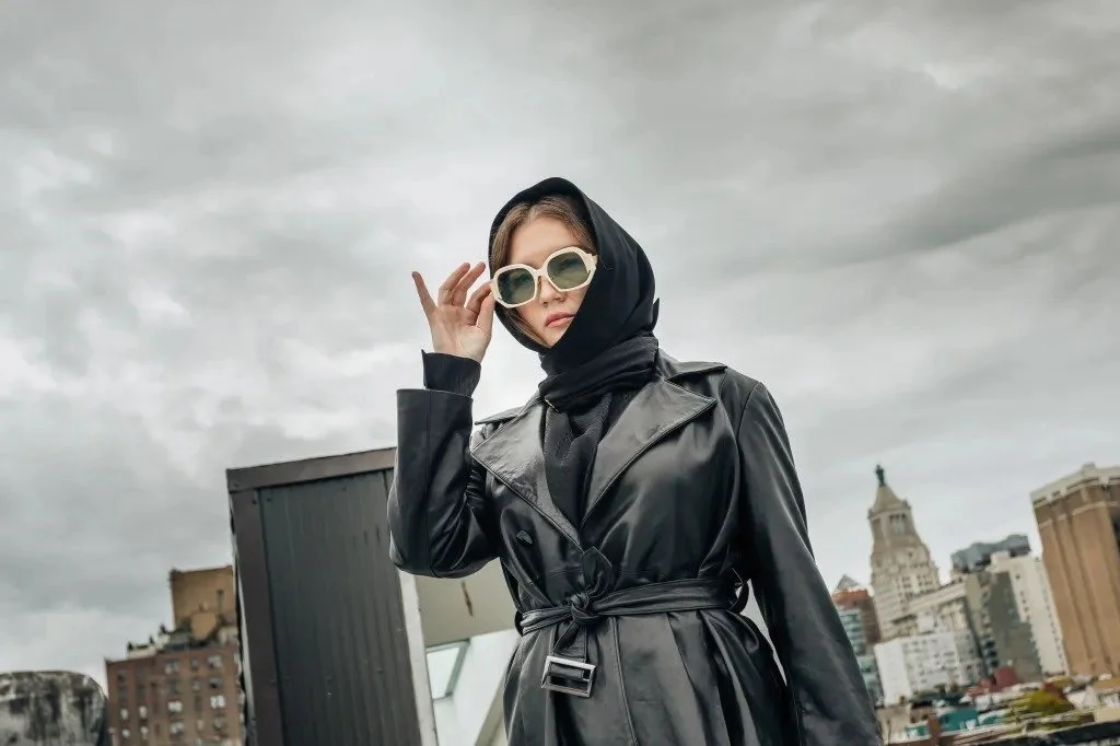 ANNA DELVEY AND THE LOOKS WE'RE OBSESSED WITH