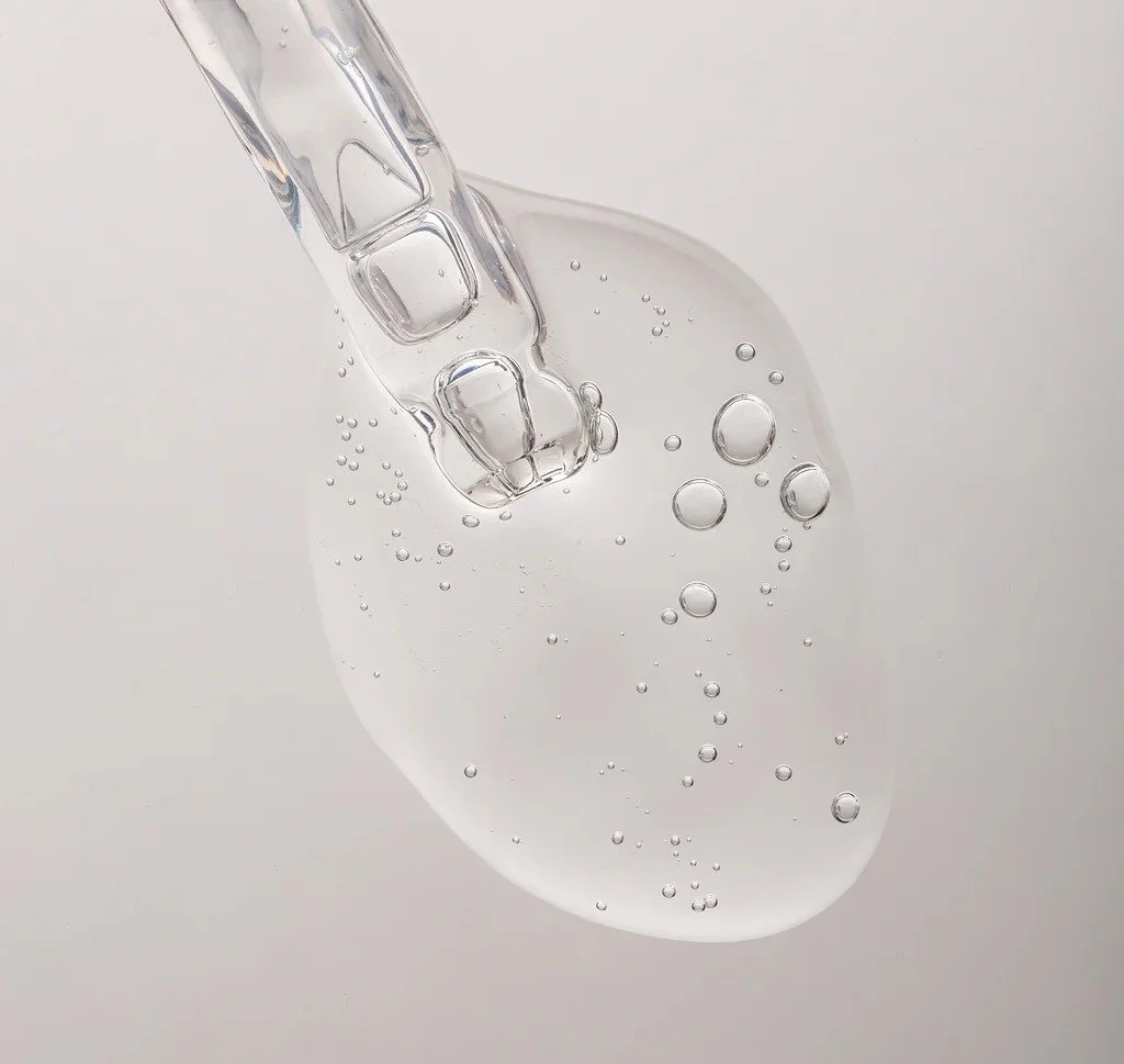 HYALURONIC ACID: THE KEY TO HYDRATED AND YOUTHFUL SKIN