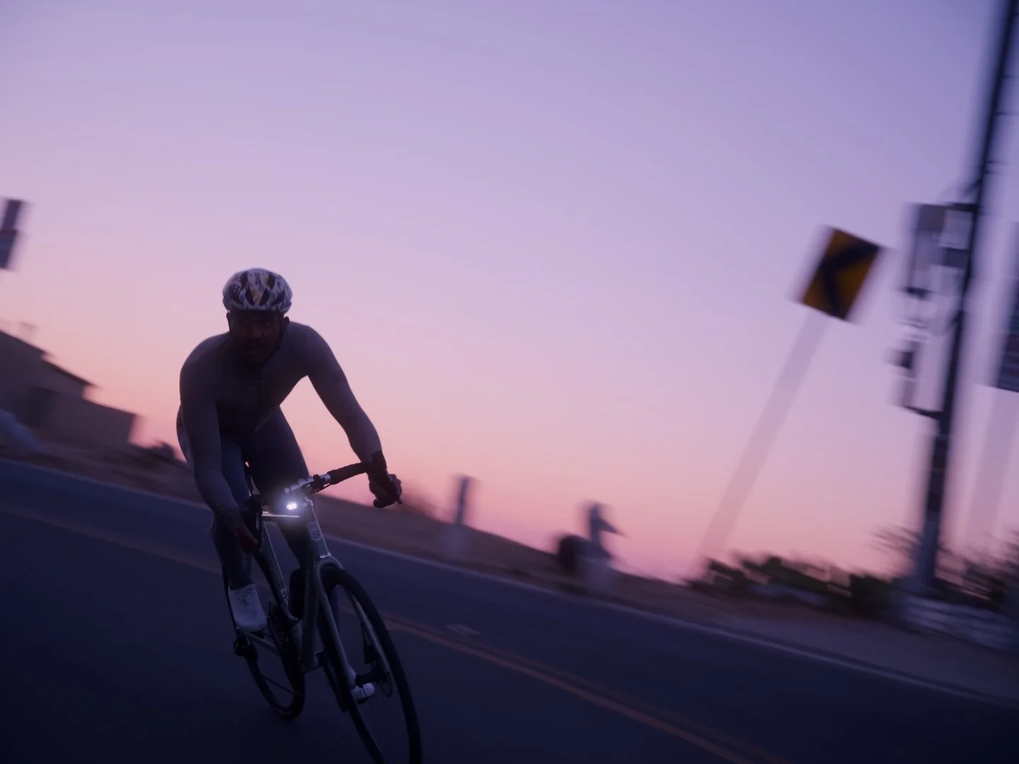 Curated cycling experiences designed to discover Mallorca beyond the usual routes.