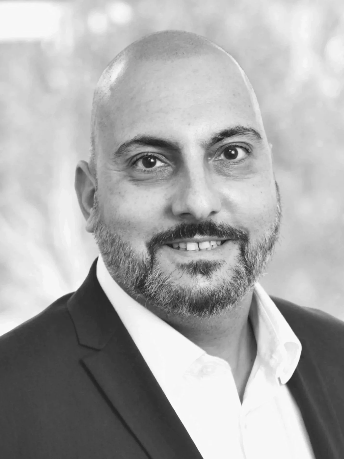 Peter Paisis Headshot Photo