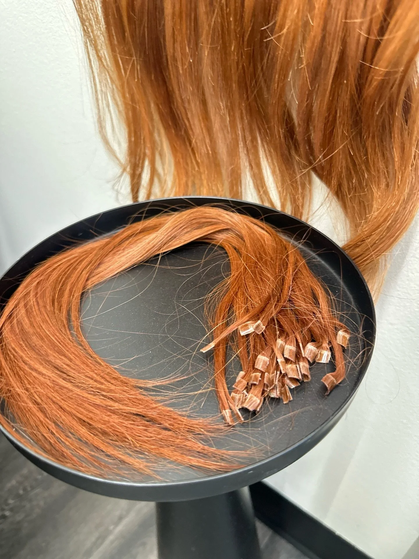 The Art of Invisible Luxury 

Most people think extensions are just about length.
But luxury hair design is about balance, density, harmony, and believability.

In this transformation, I combined K Tips and Wefts to custom-engineer fullness exactly w